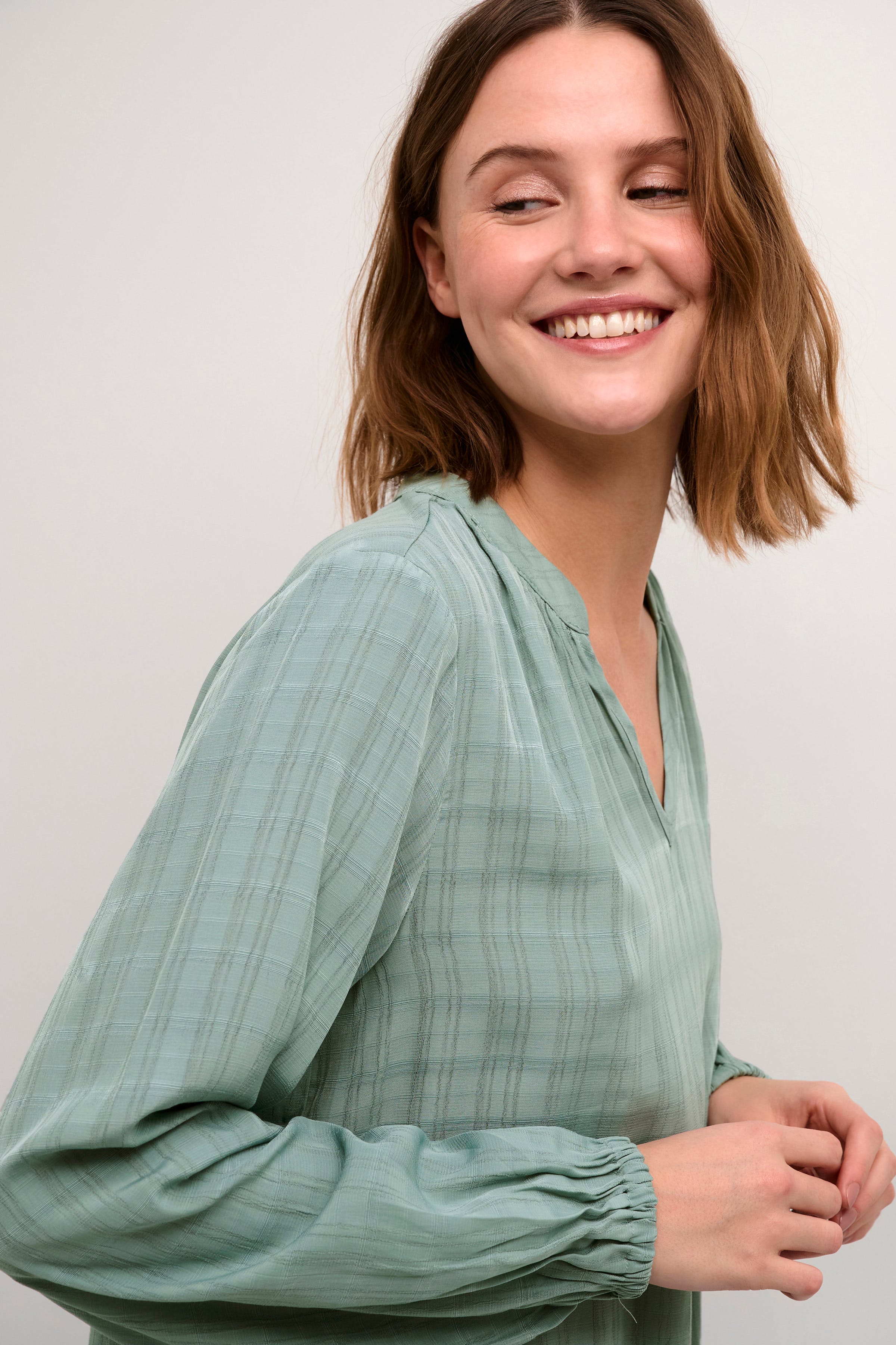 KAalice Blouse LOOKBOOK DETAIL 10508879-106512