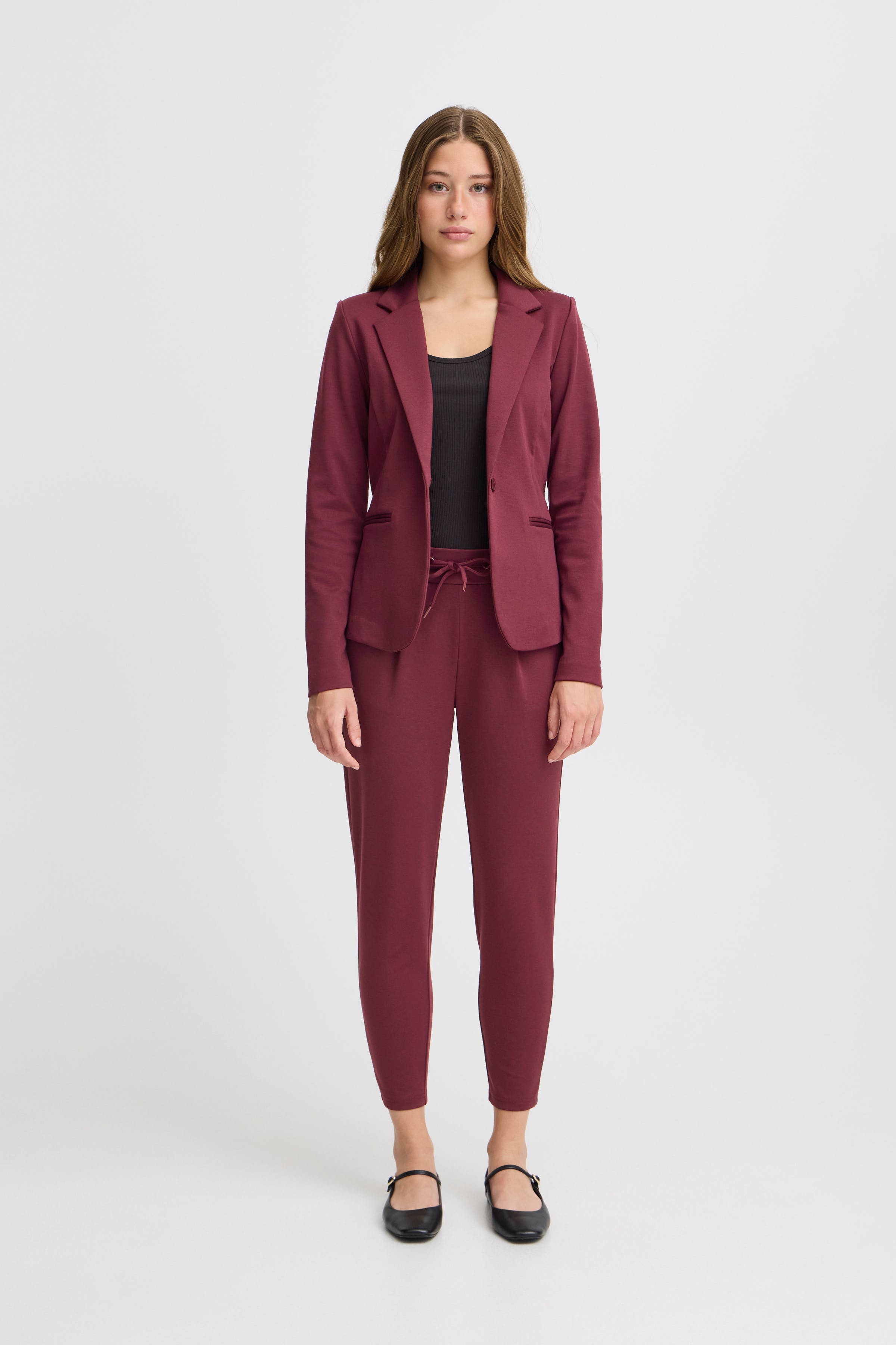 IHKATE Hose LOOKBOOK FRONT 20104757-191627