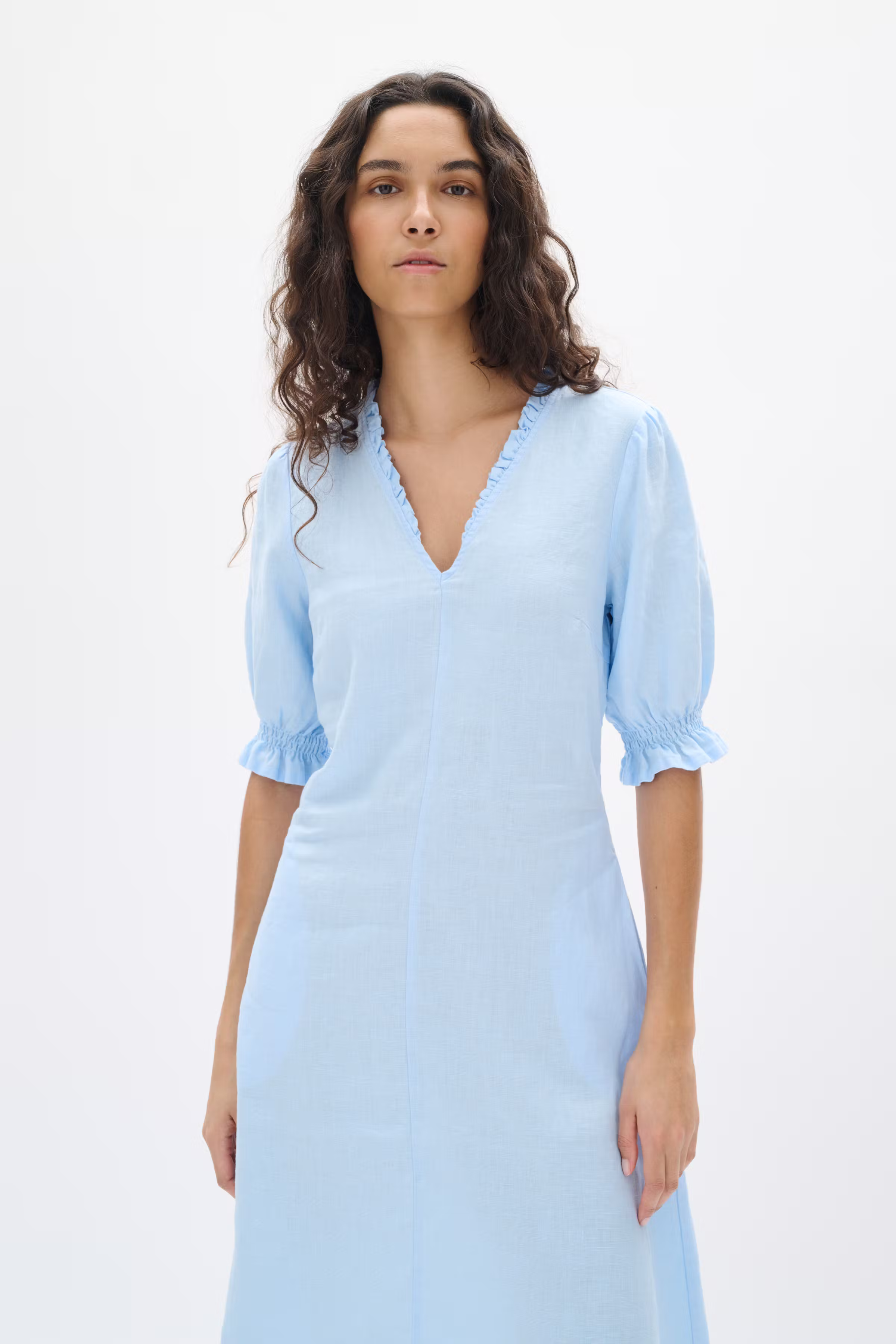 RigittaIW linneklänning LOOKBOOK FRONT 30110341-154031