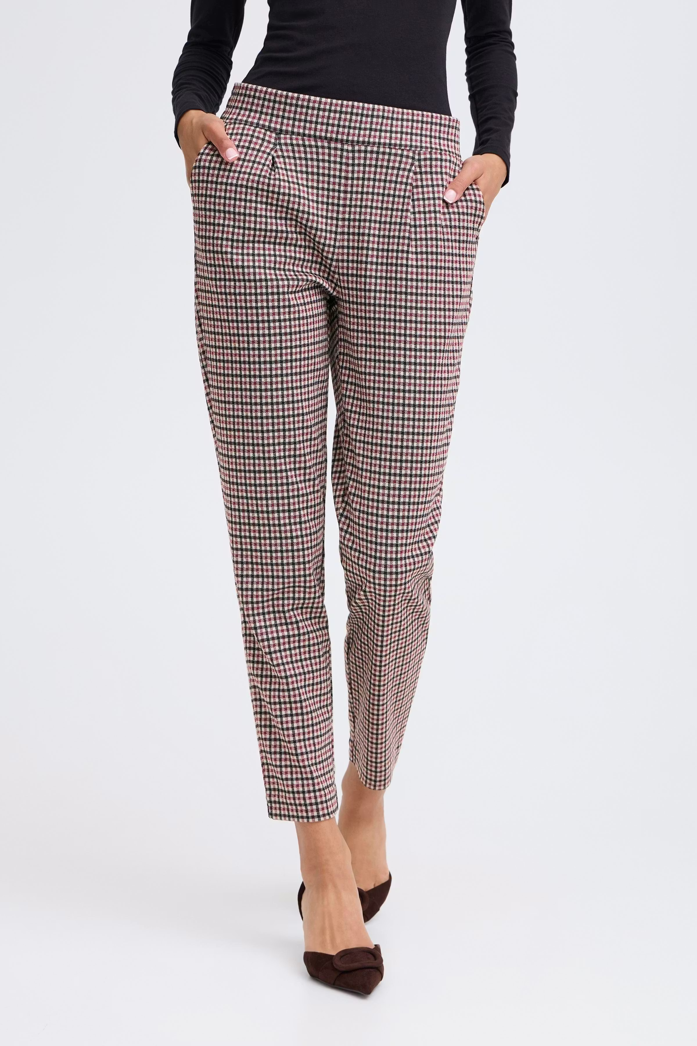 BYROWAN Trousers LOOKBOOK FRONT 20815726-900001823