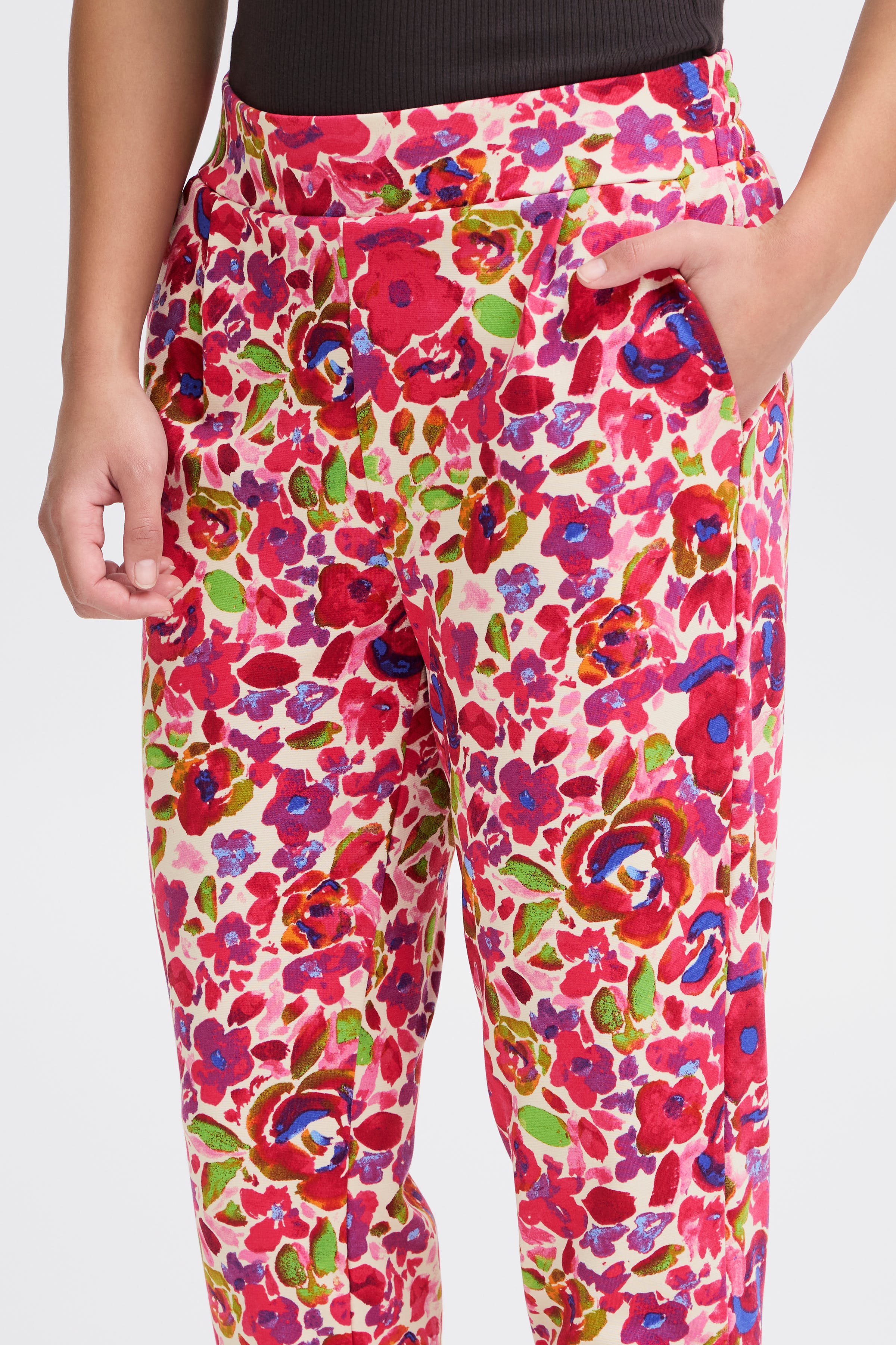 IHKATE Trousers LOOKBOOK DETAIL 20120792-202925