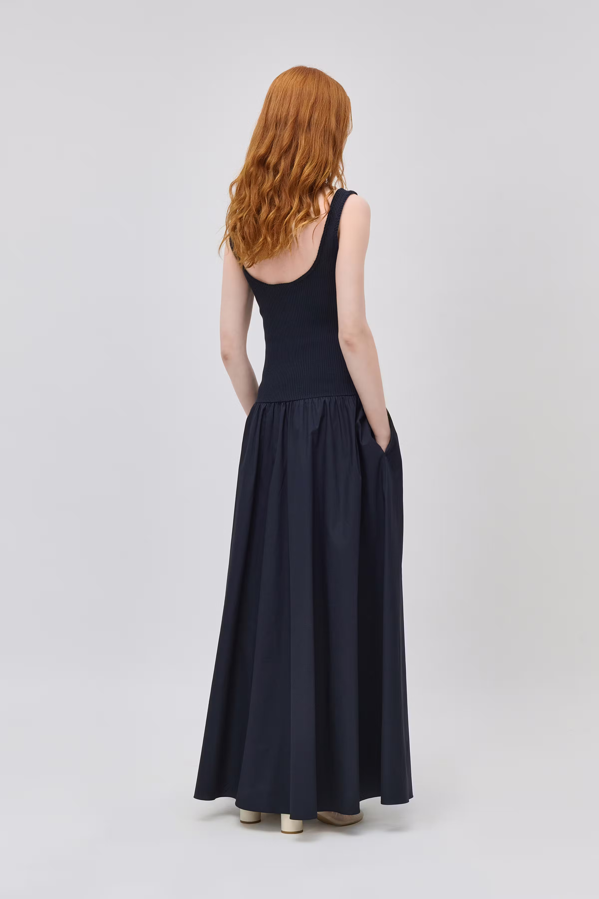 IOONA Dress LOOKBOOK BACK 30600673-BL900