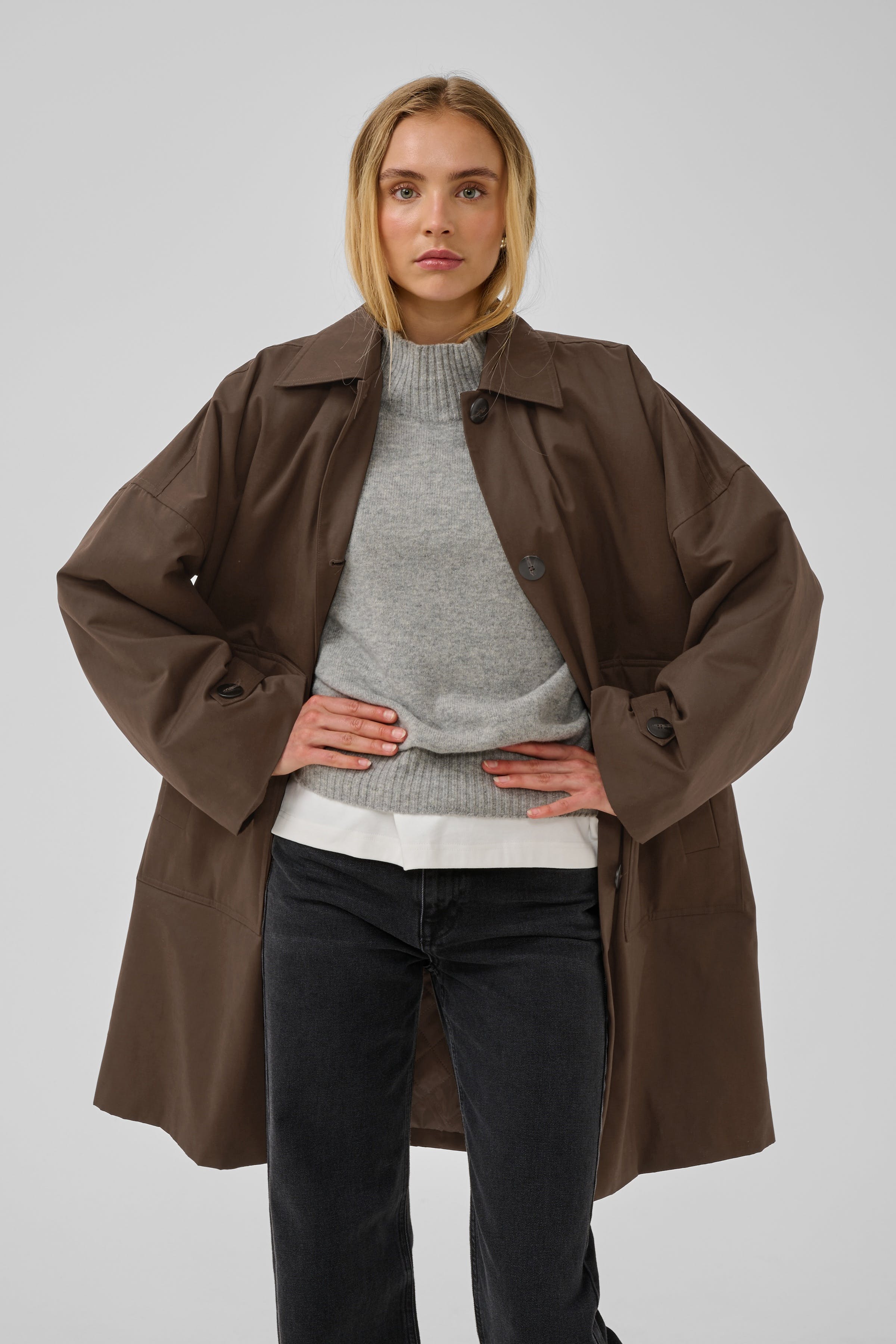 MWLyon Kappa LOOKBOOK FRONT 10705603-190712