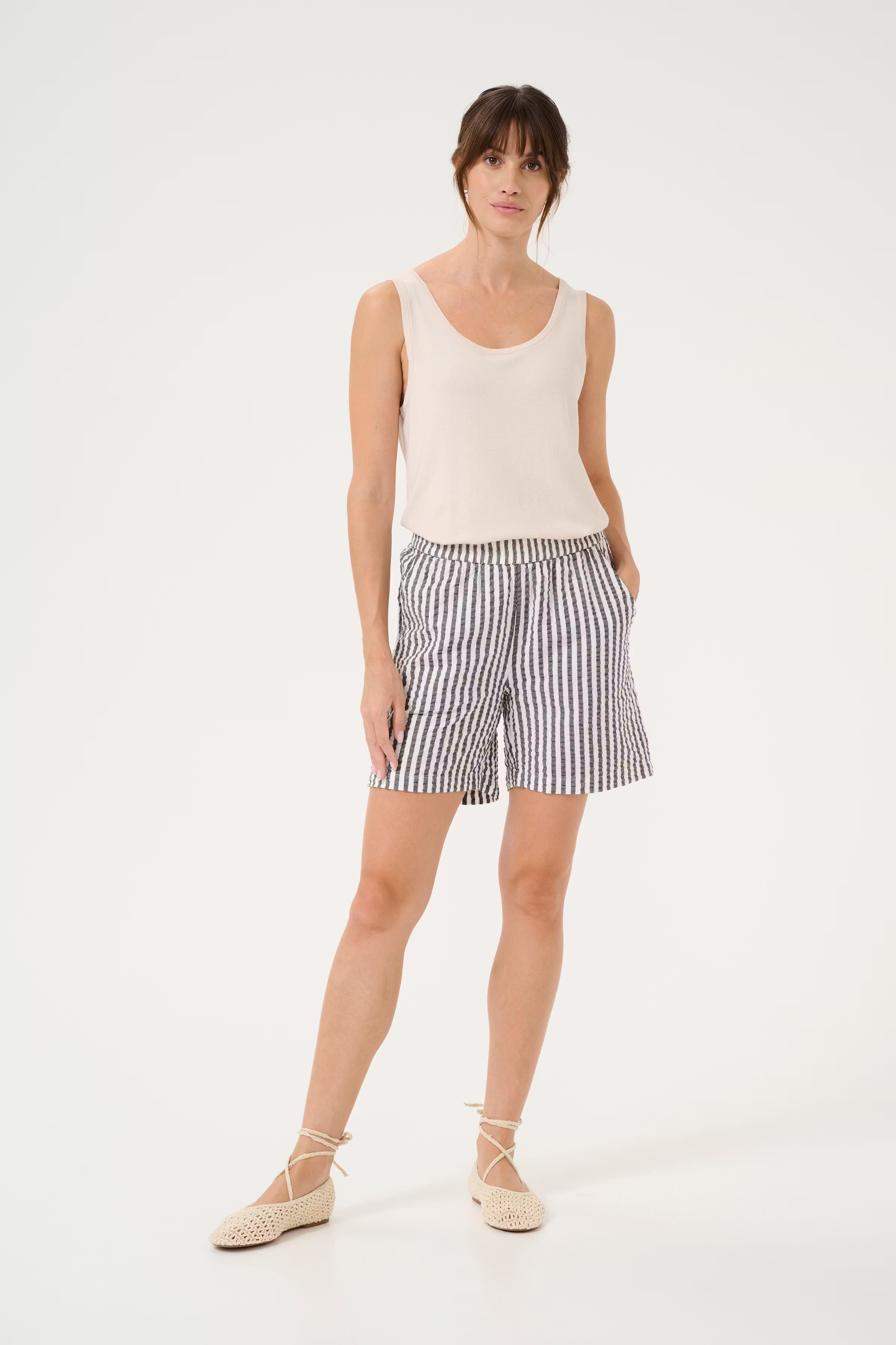CUkima Shorts LOOKBOOK FRONT 50111892-107705