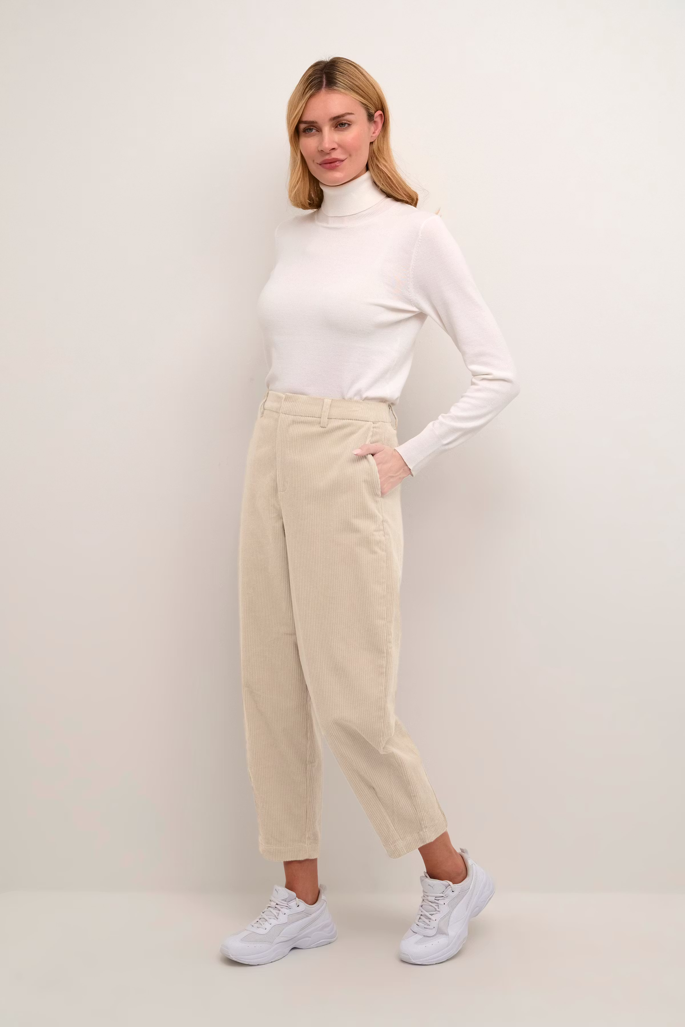 KAmeloi Bukser LOOKBOOK FRONT 10508192-151305