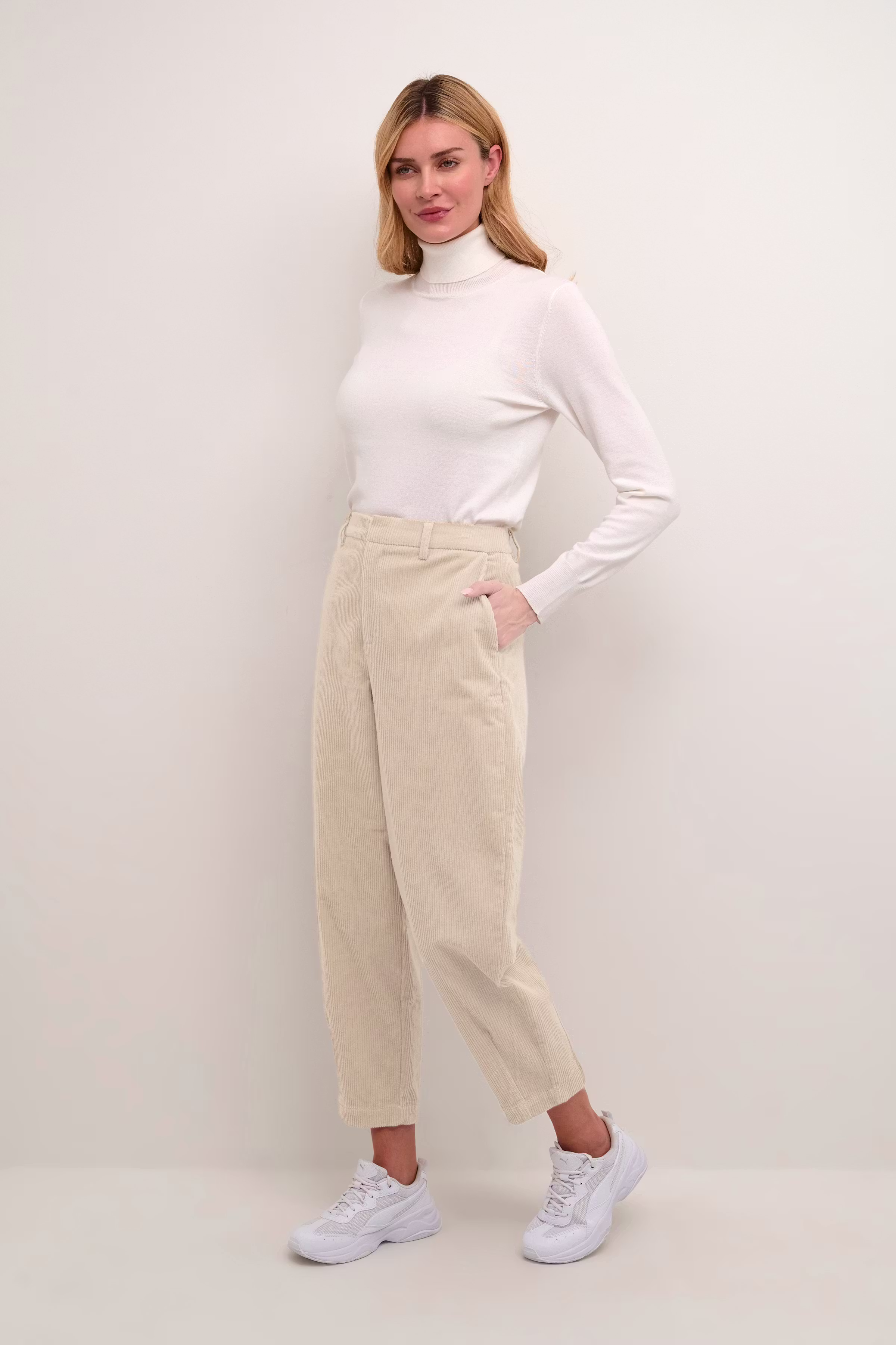 KAmeloi Bukser LOOKBOOK FRONT 10508192-151305