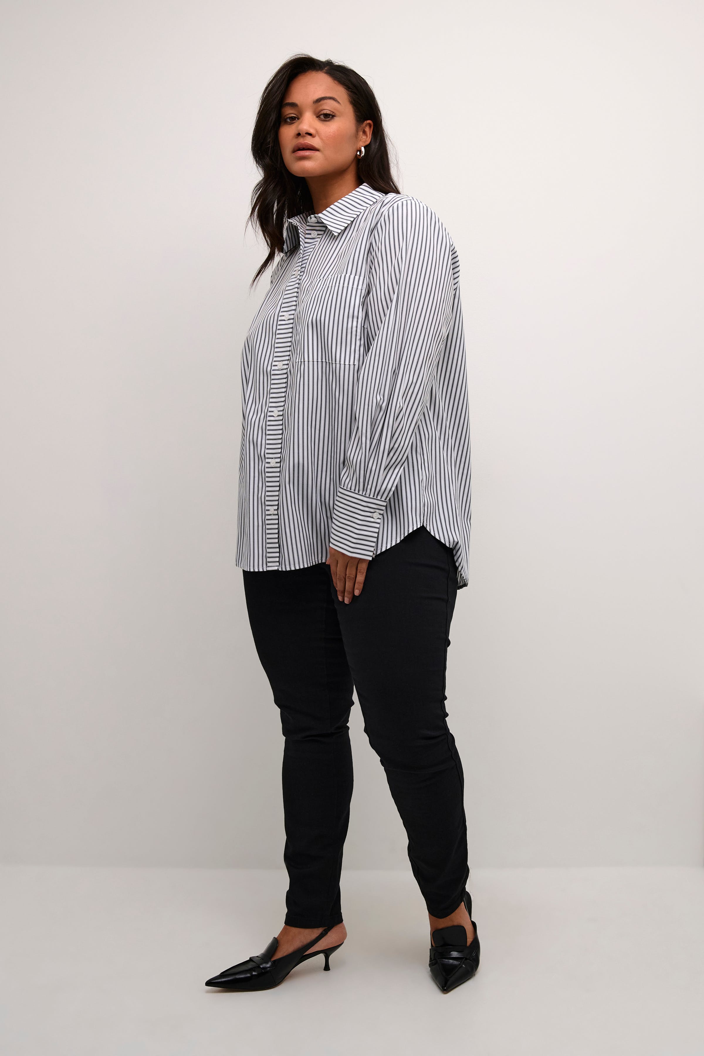 KCjerria Shirt LOOKBOOK FRONT 10582581-106433