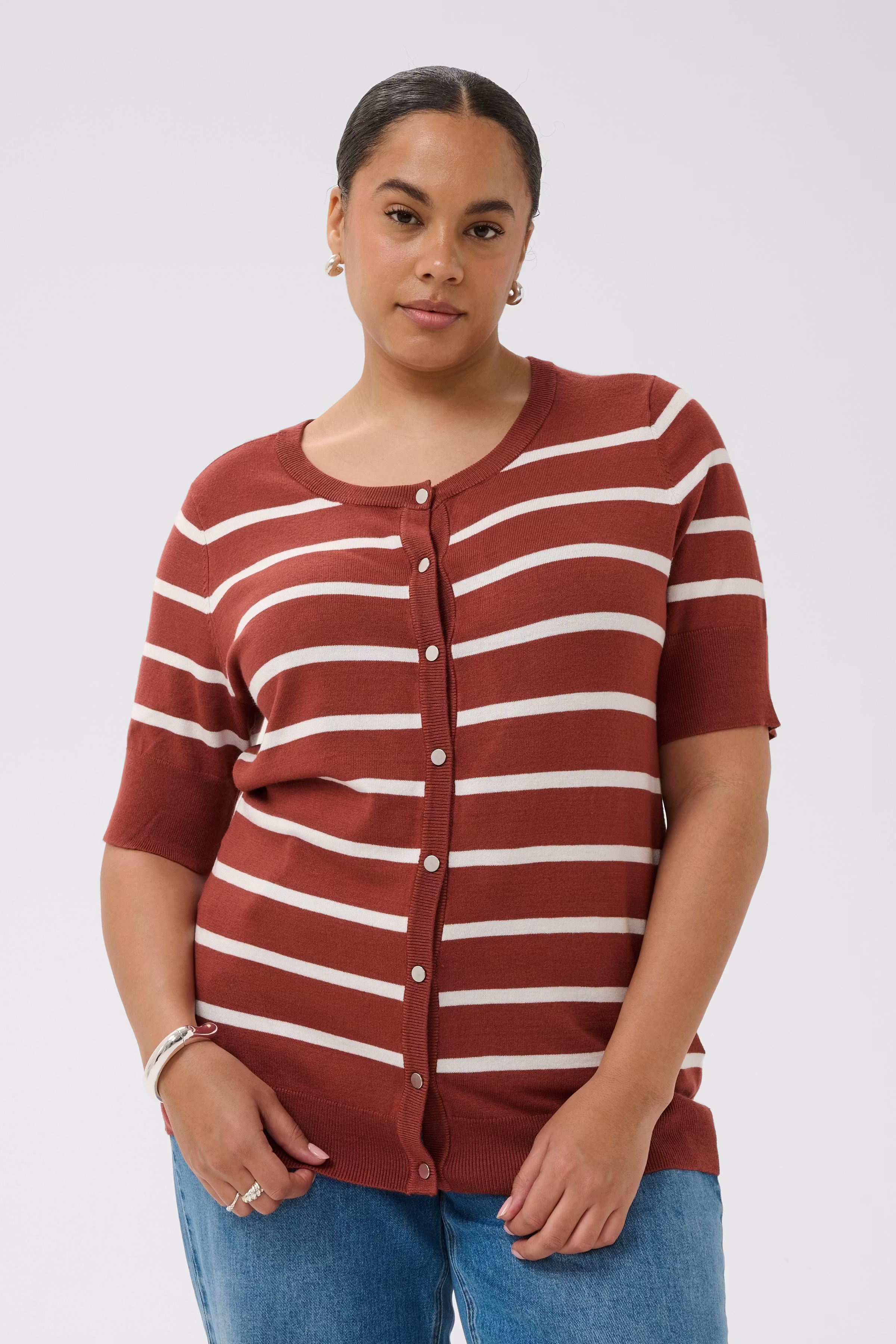 KClizzy Cardigan LOOKBOOK FRONT 10583105-109795