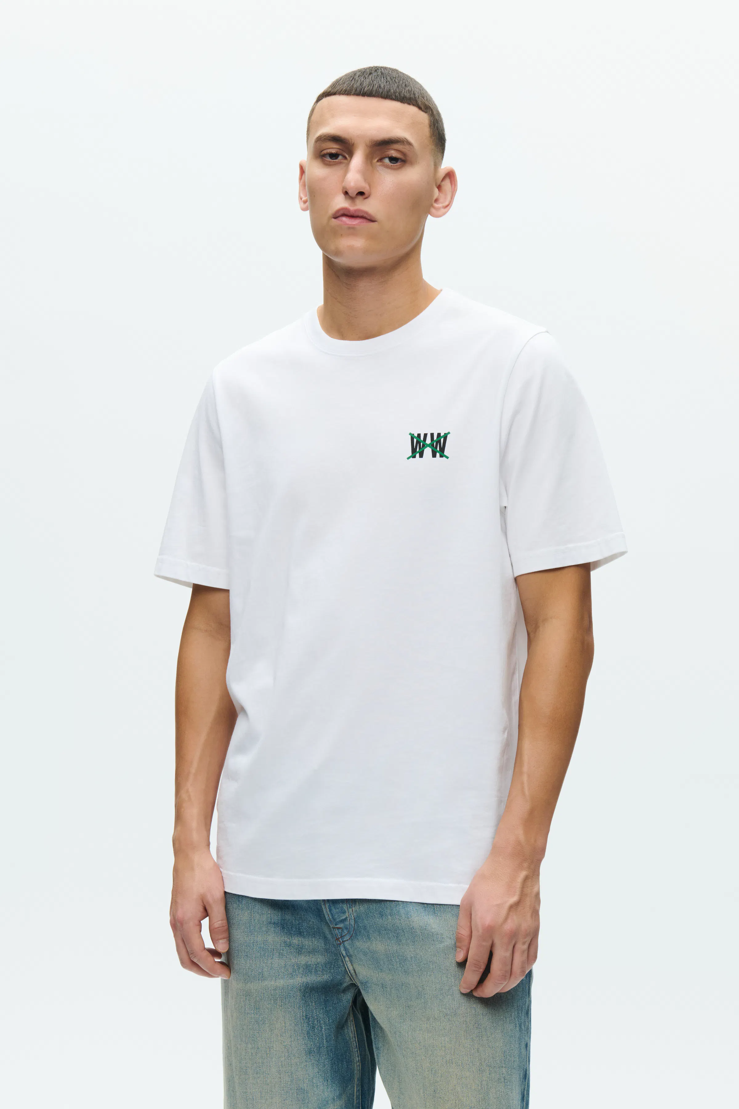WWBobby T-shirt taxi  LOOKBOOK FRONT 30252001-110601