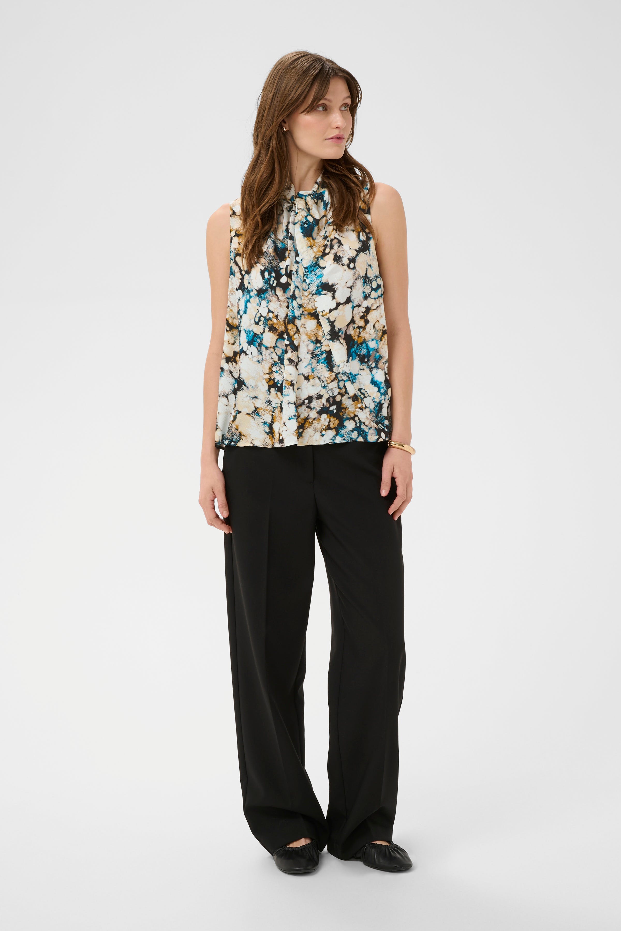 SLParis Bluse LOOKBOOK FRONT 30409588-305360