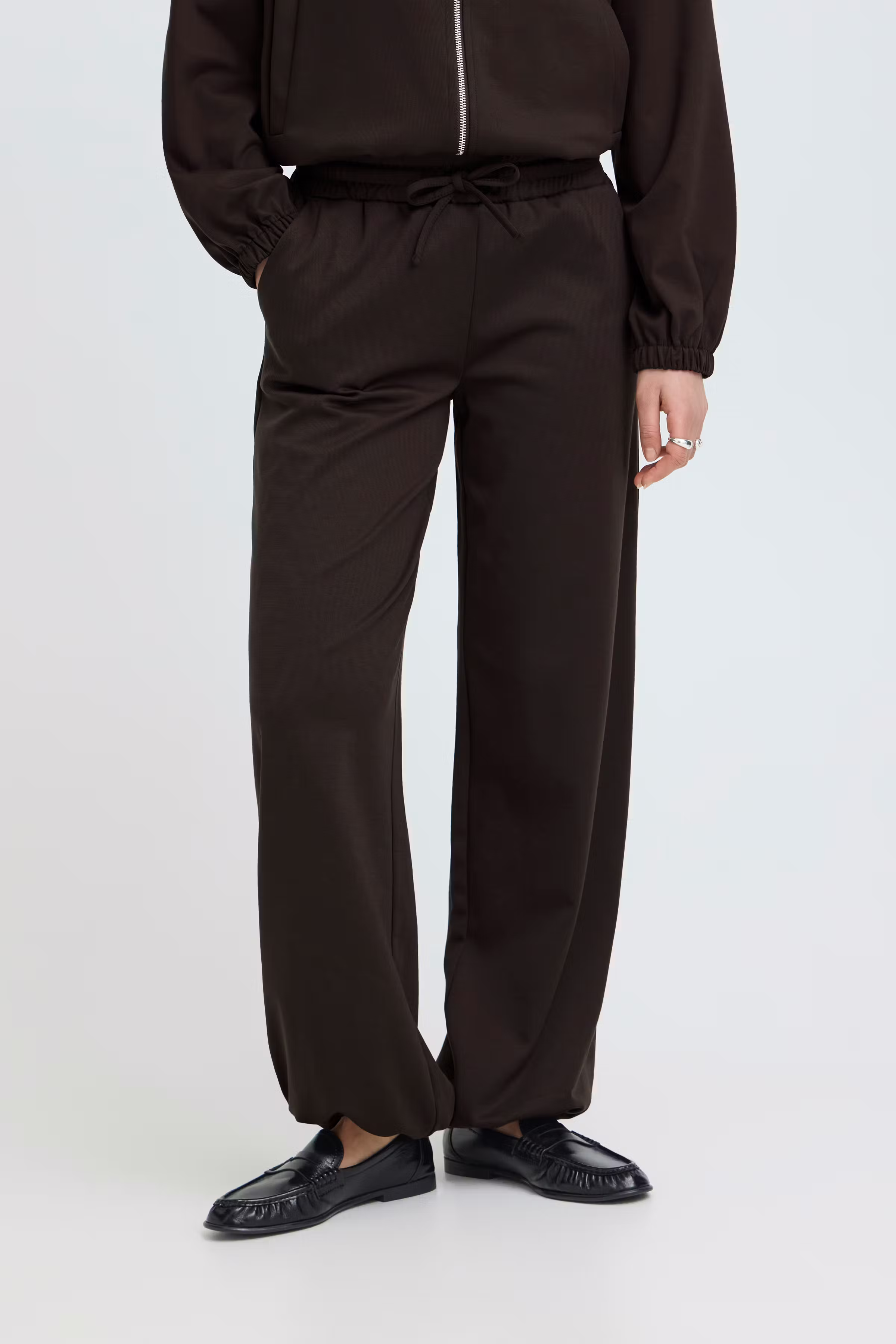 IHKATE Bukser LOOKBOOK FRONT 20127103-191109