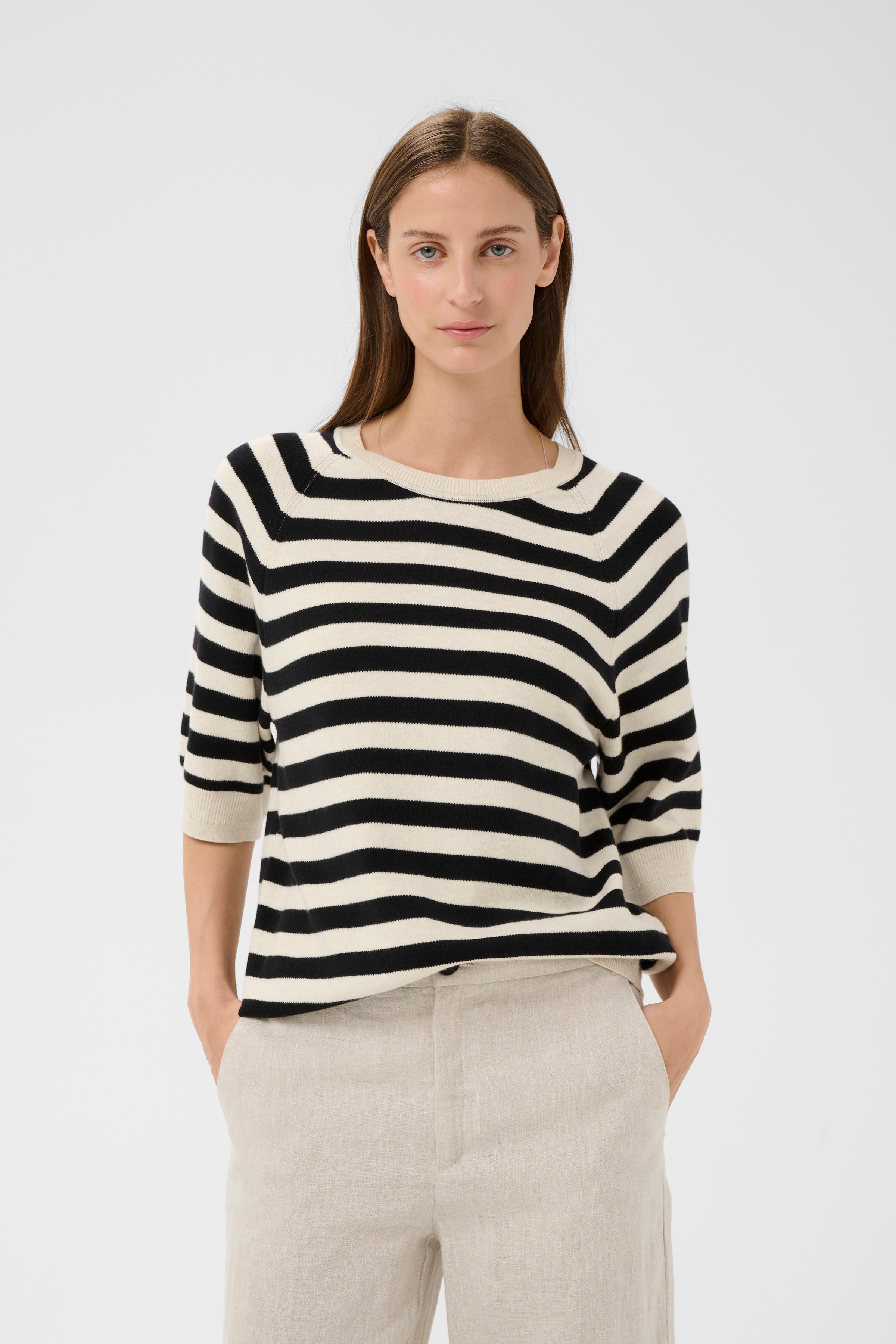 MADIEIW Tee Pullover LOOKBOOK FRONT 30112398-900006724