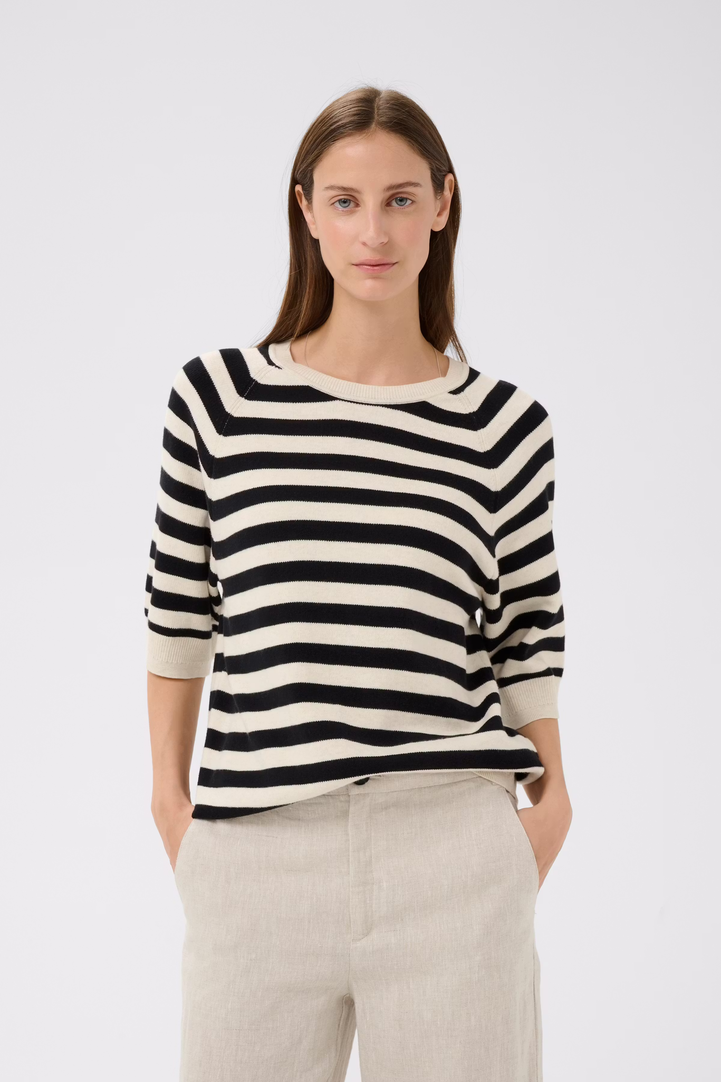 MADIEIW Tee Pullover LOOKBOOK FRONT 30112398-900006724