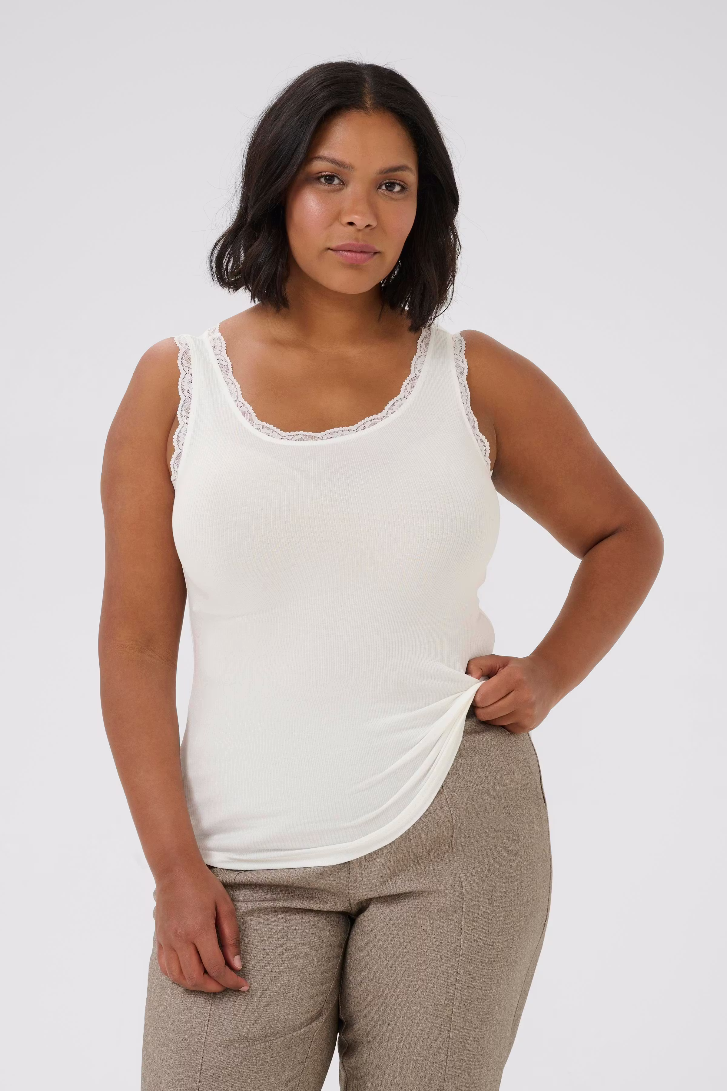 KComia Top LOOKBOOK FRONT 10583468-110602