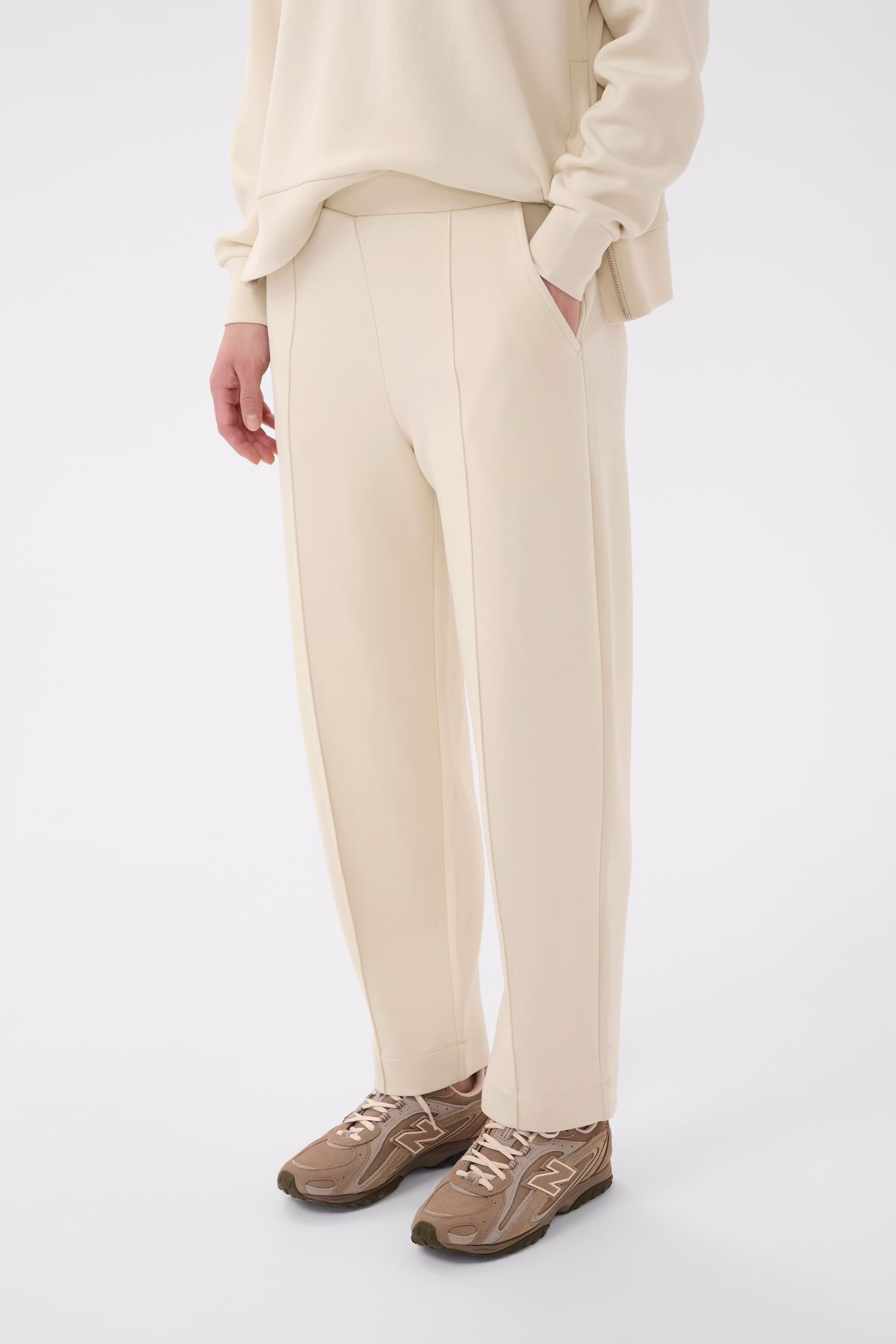 ZenaPW Hose LOOKBOOK FRONT 30310294-130401