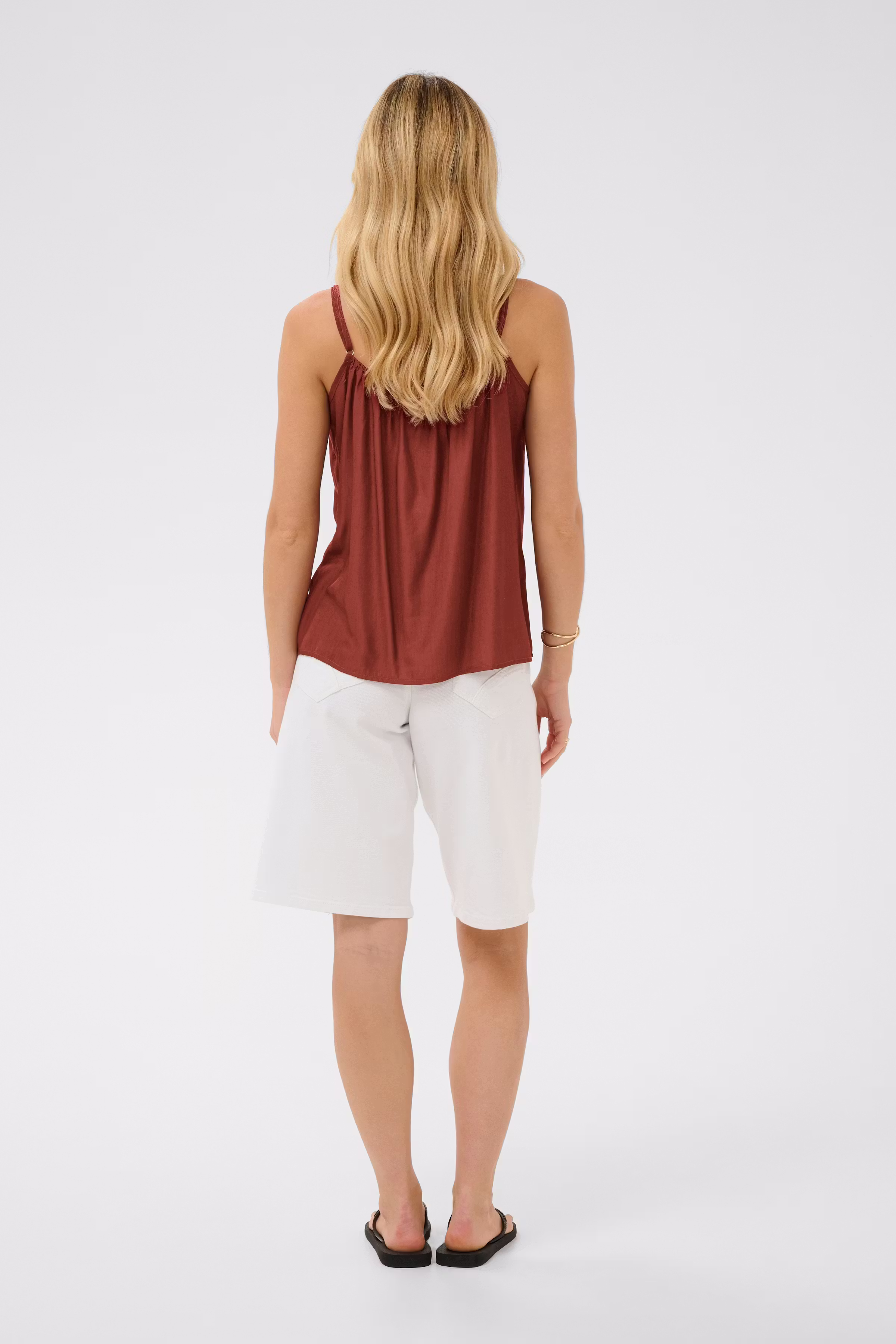 CRAnna Top LOOKBOOK BACK 10611224-181323