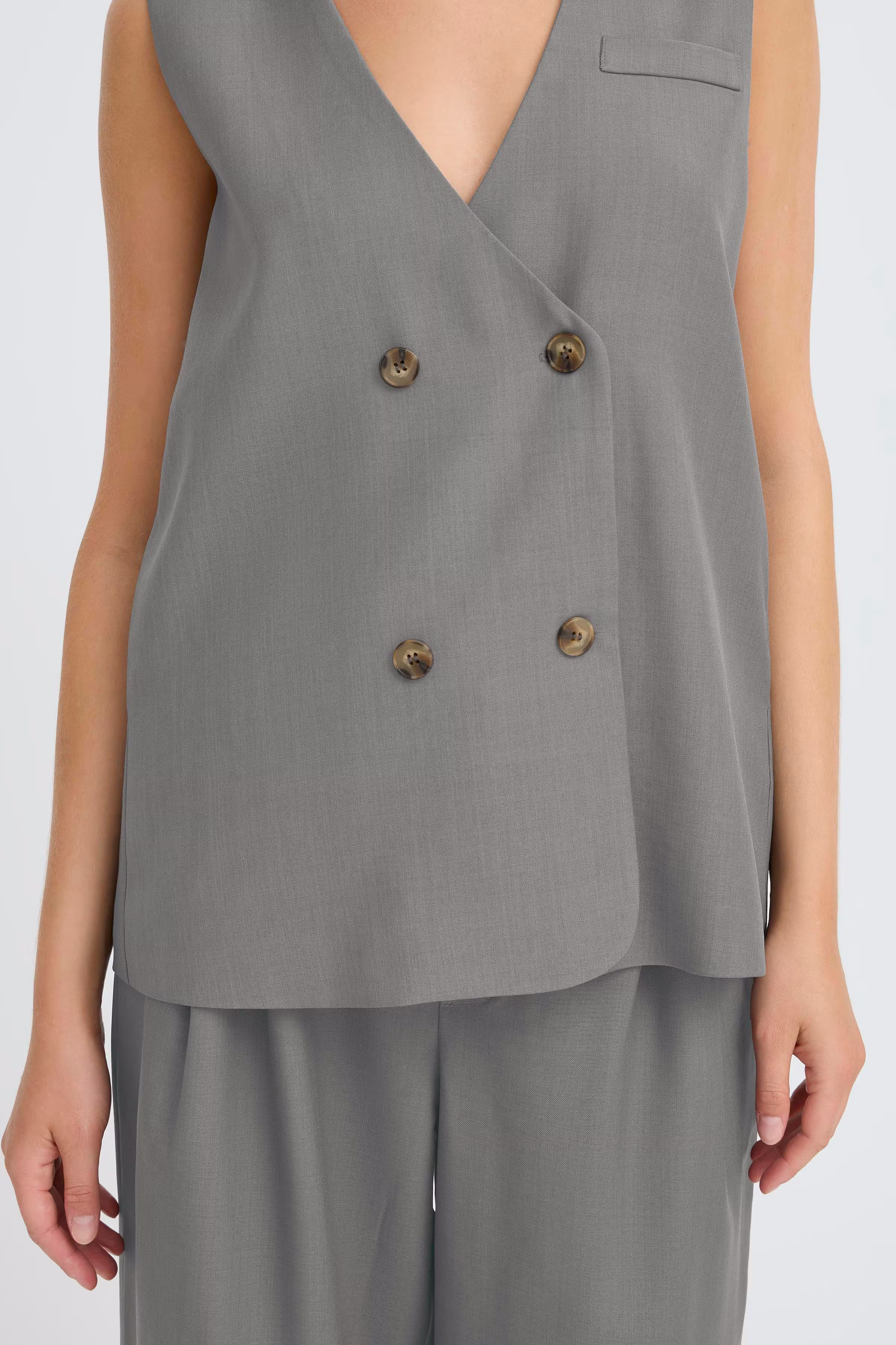 IHXDORTHEA Vest LOOKBOOK DETAIL 20123911-193907