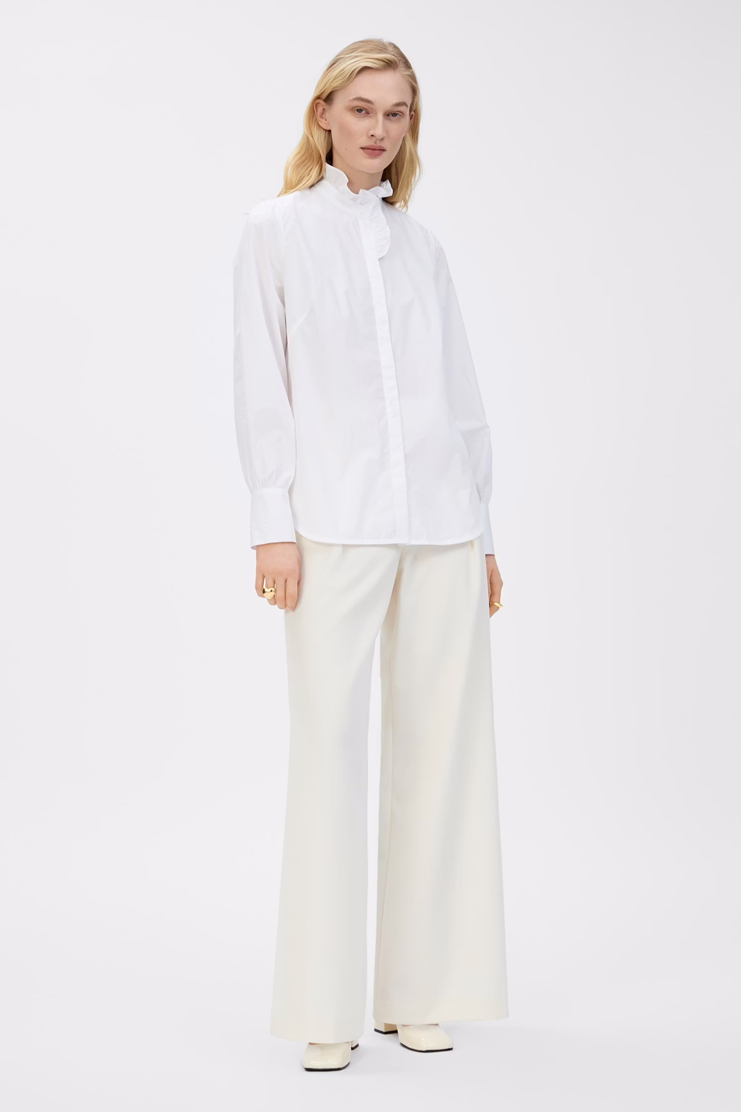 ESTELLE Blouse LOOKBOOK FRONT 30600269-WH001