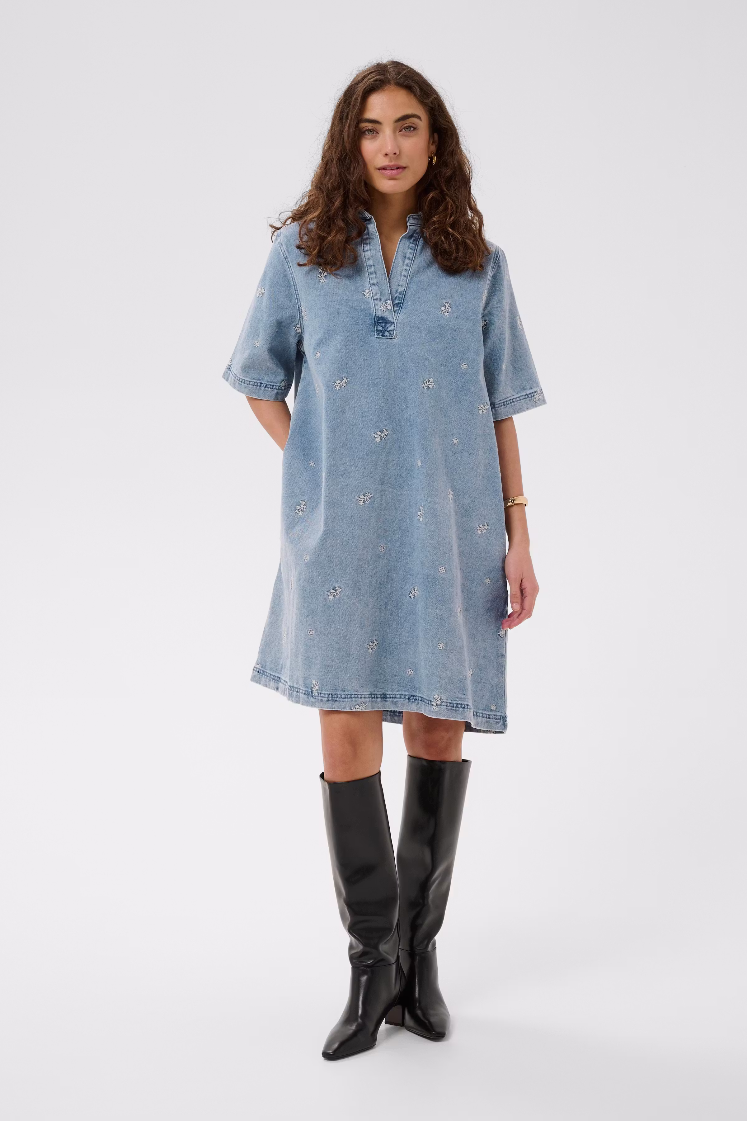 CUaltar Kjole LOOKBOOK FRONT 50113009-109457