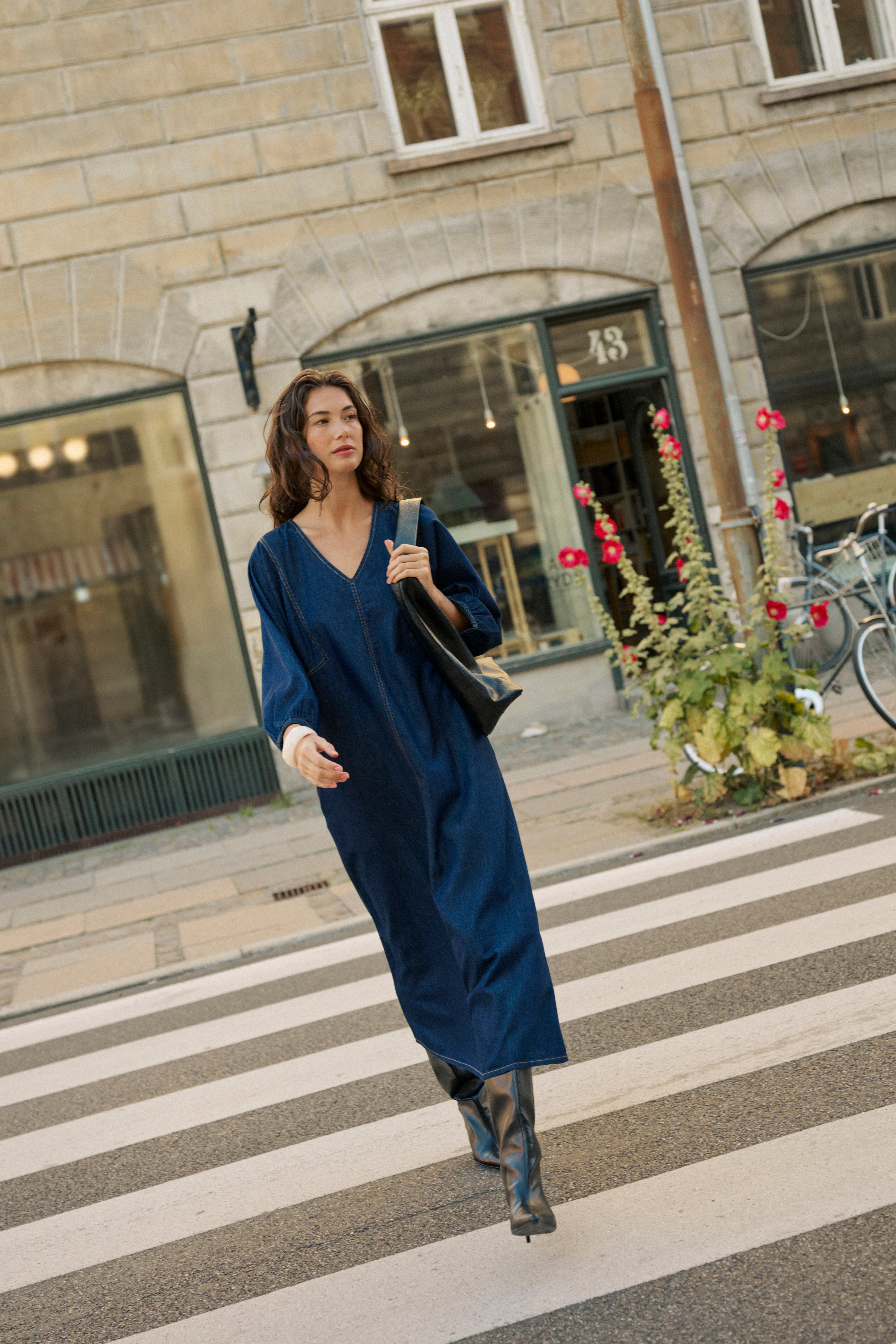 CUhilka Kjole LOCATION NONE 50112259-500119