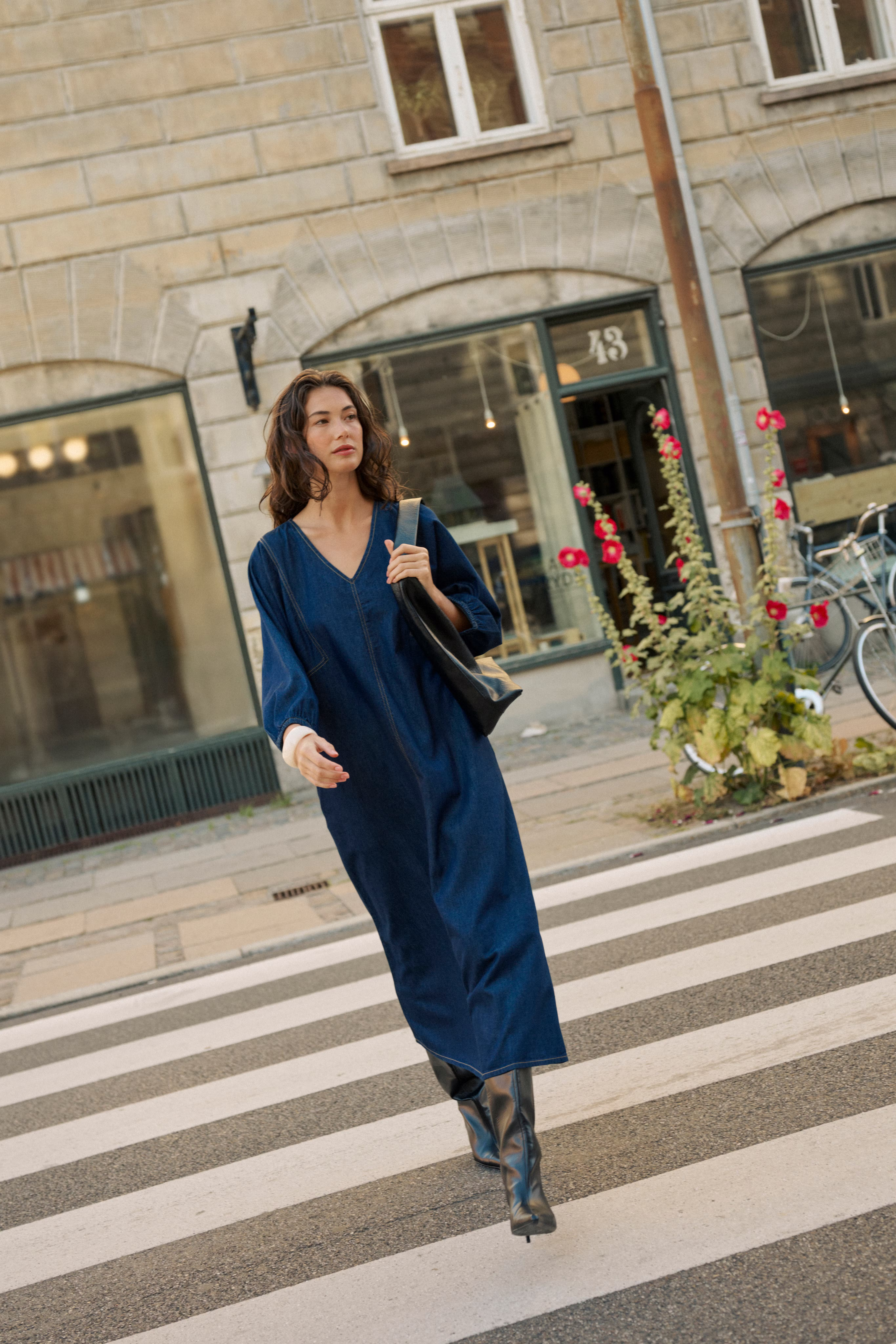 CUhilka Kjole LOCATION NONE 50112259-500119