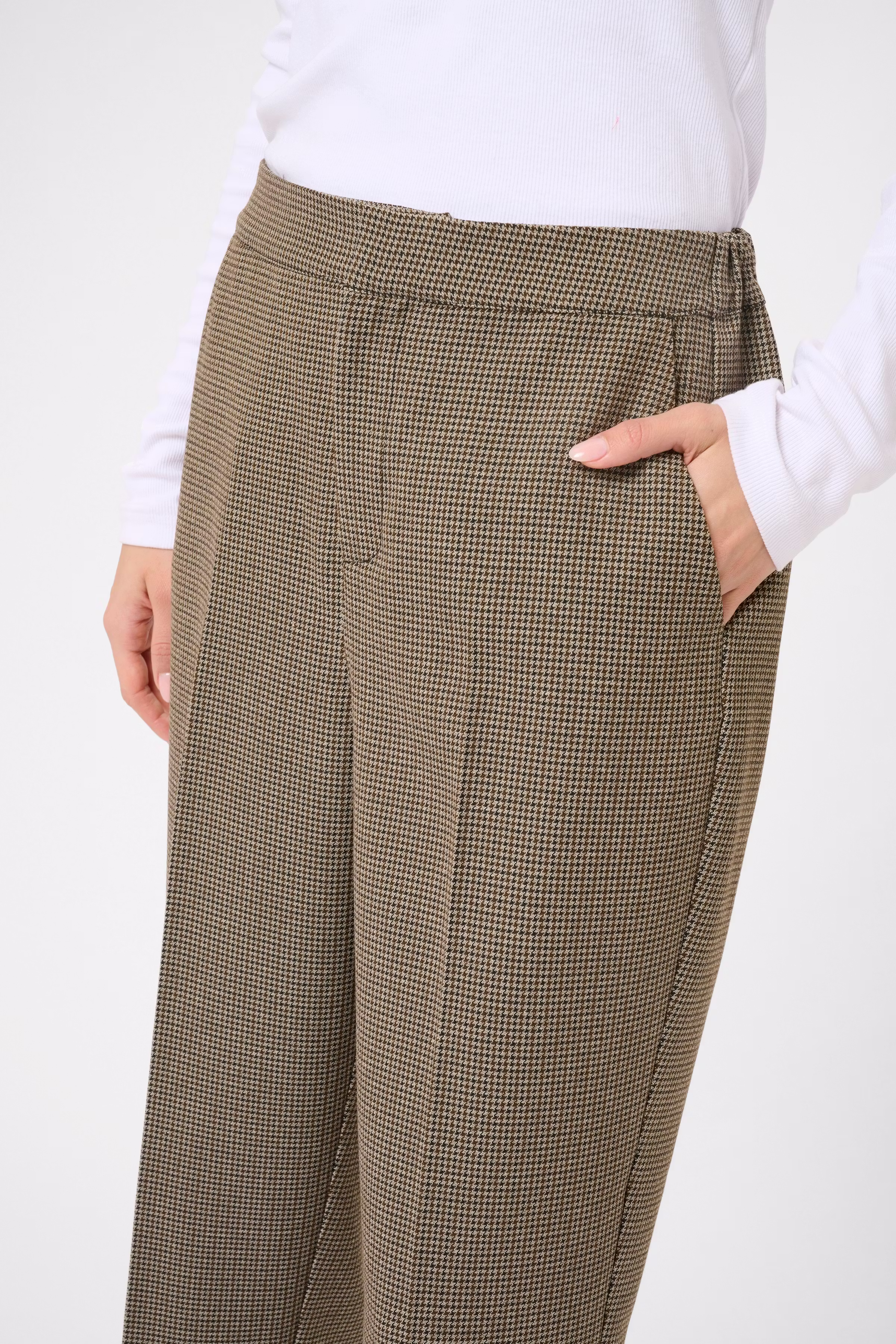 KAelyah Bukser LOOKBOOK DETAIL 10510848-108548