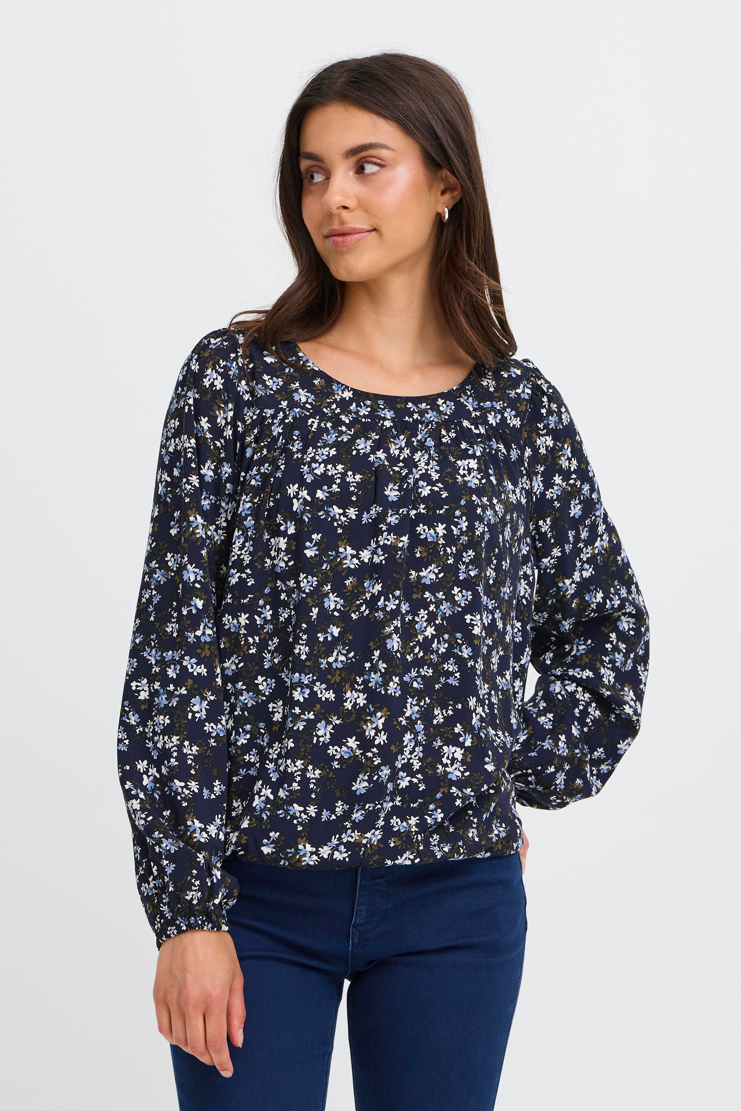 FRKIKI Bluse LOOKBOOK FRONT 20617101-900001886