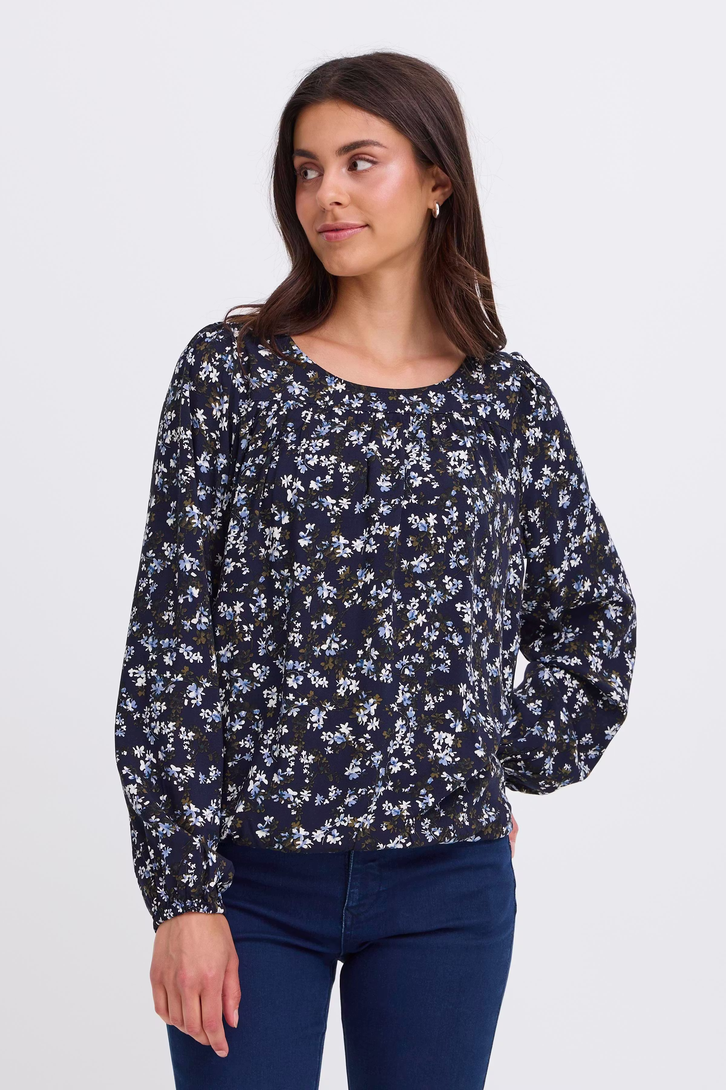 FRKIKI Bluse LOOKBOOK FRONT 20617101-900001886