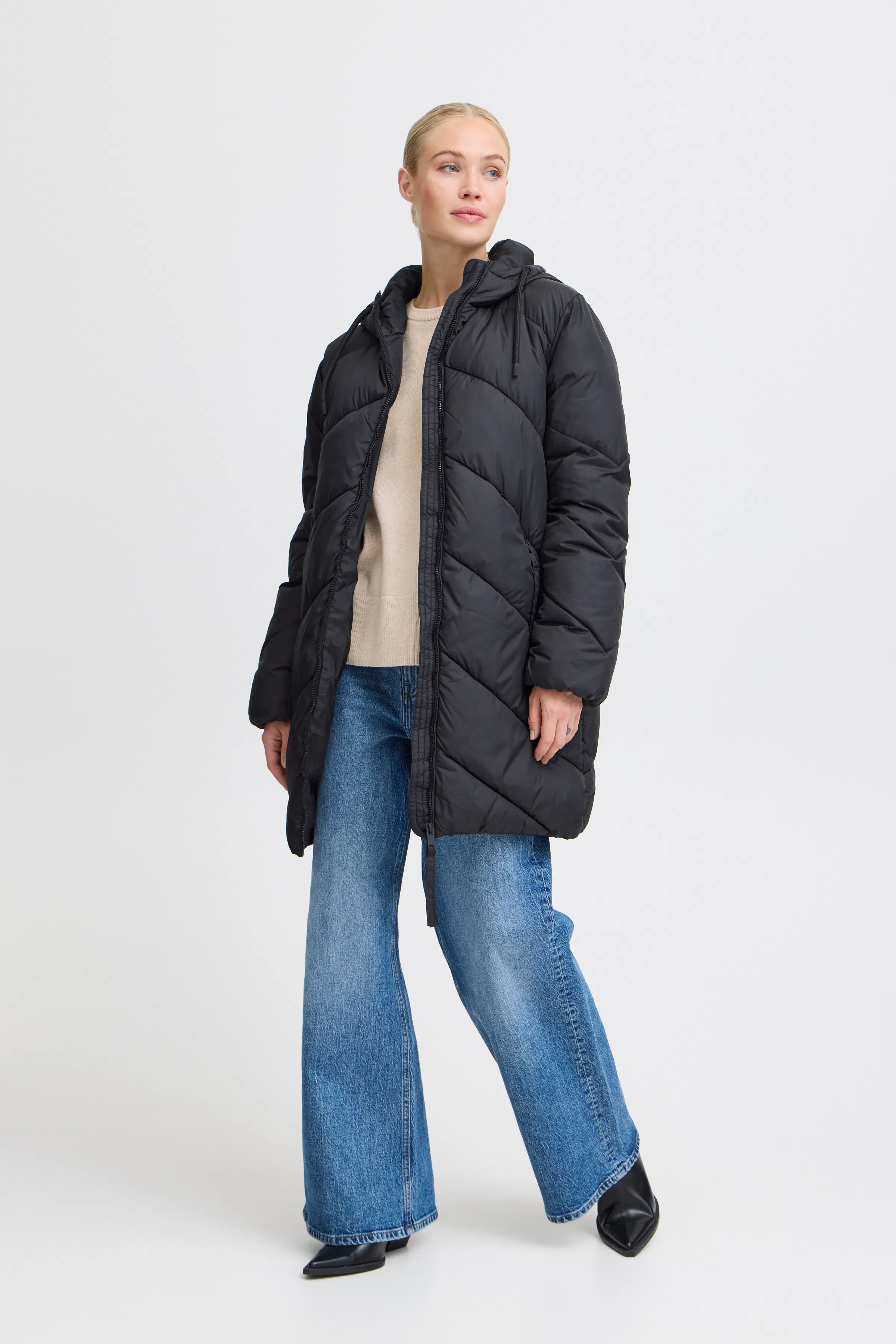 BYBOMINA Yttertøy LOOKBOOK FRONT 20815101-200451