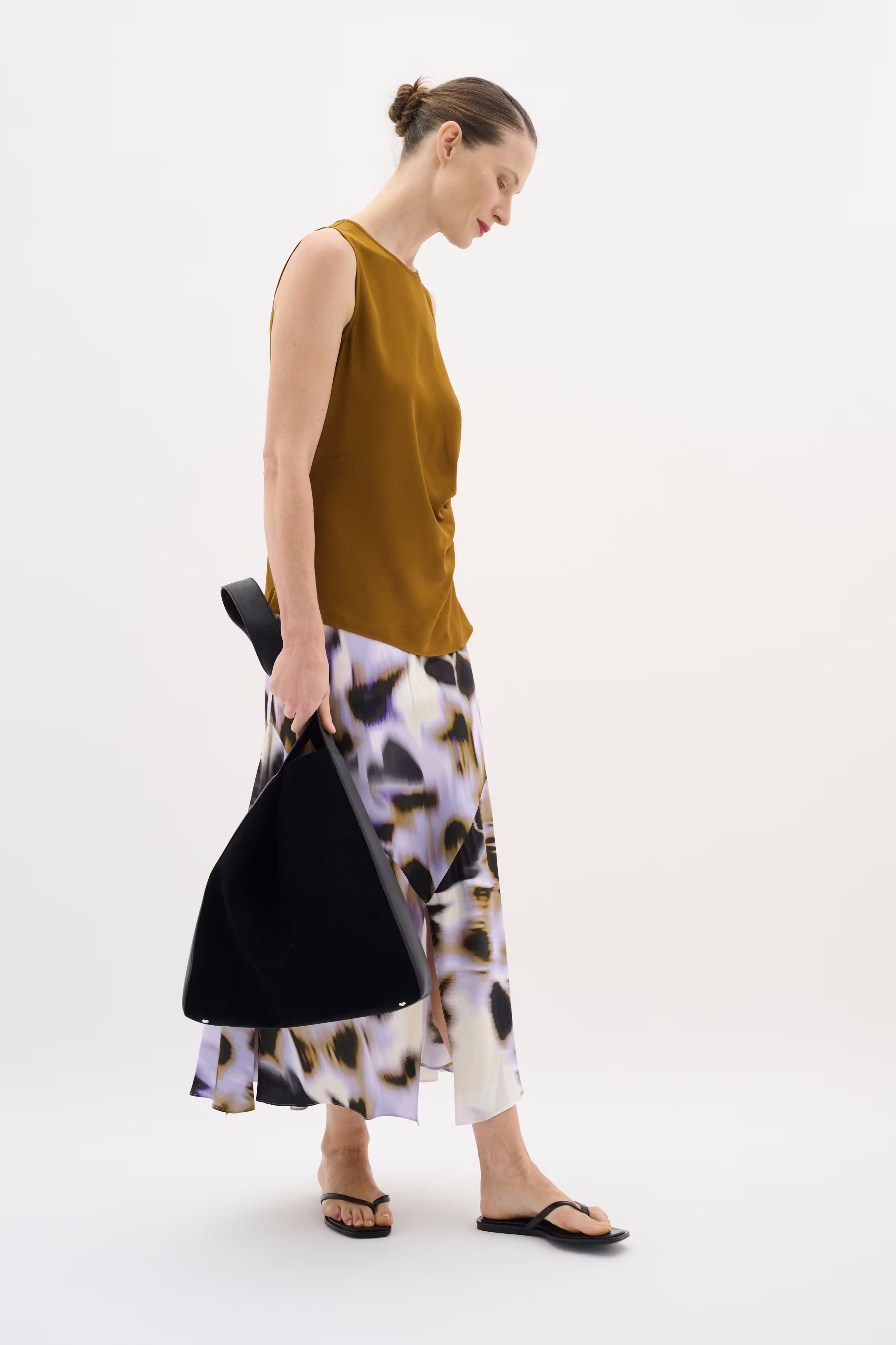 KaalaIW Skirt LOOKBOOK FRONT 30110552-303848