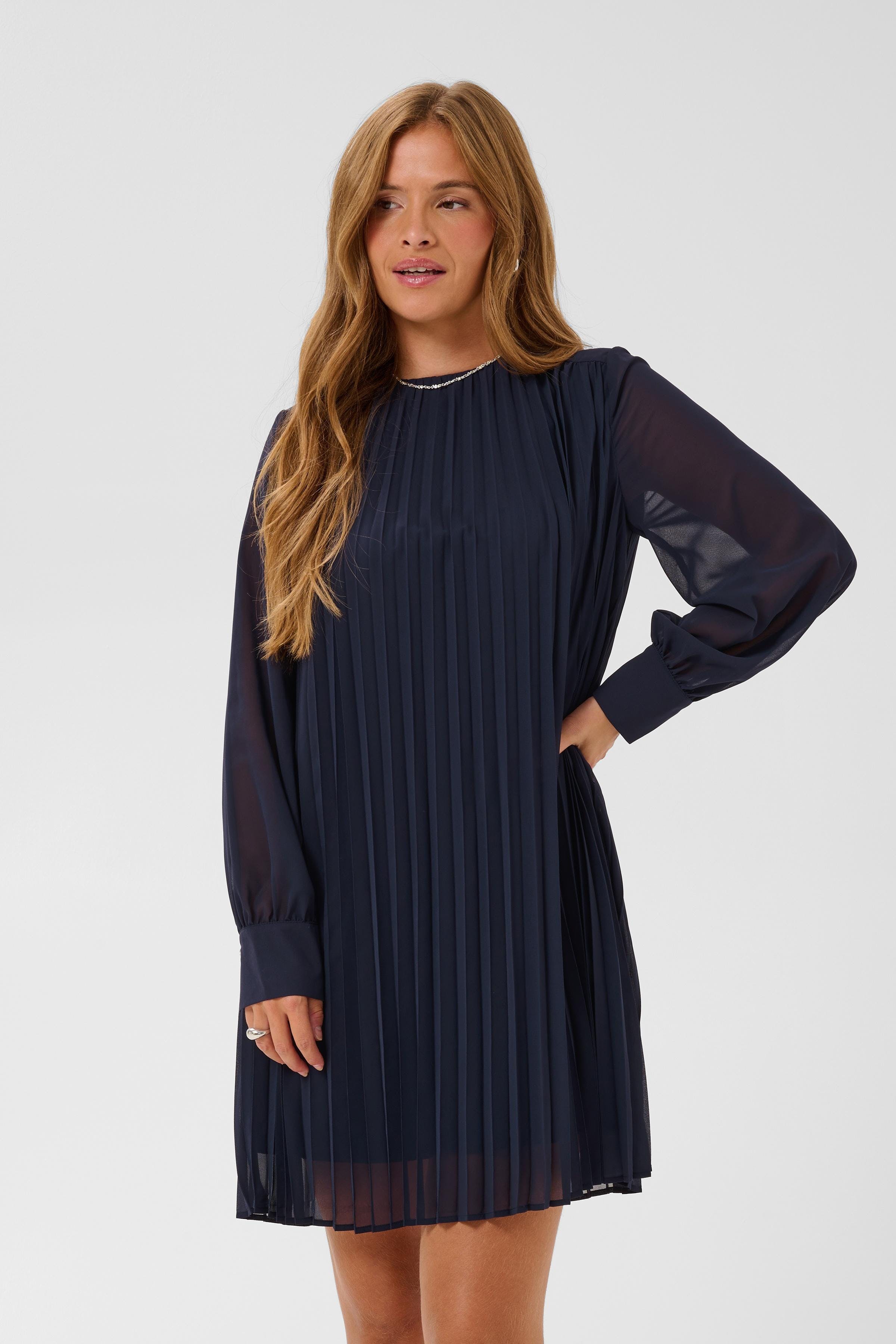 KAeloise Kjole LOOKBOOK FRONT 10512479-193927