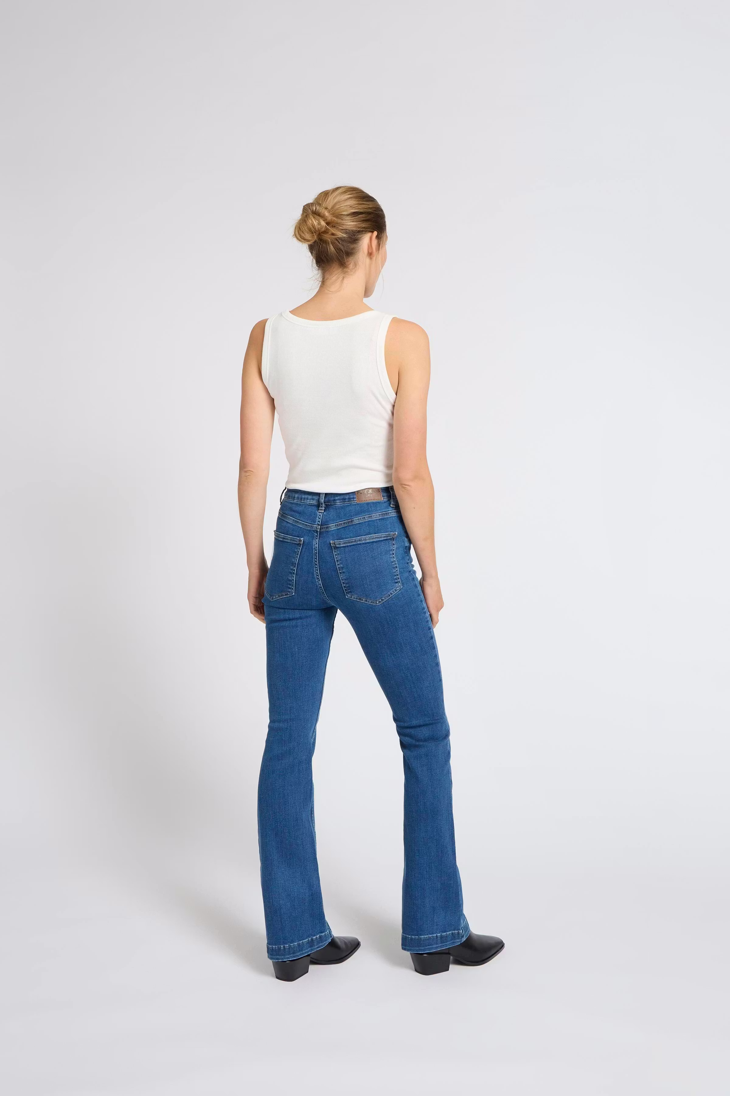 PZBECCA UHW Bootcut Leg LOCATION NONE 50207285-200005