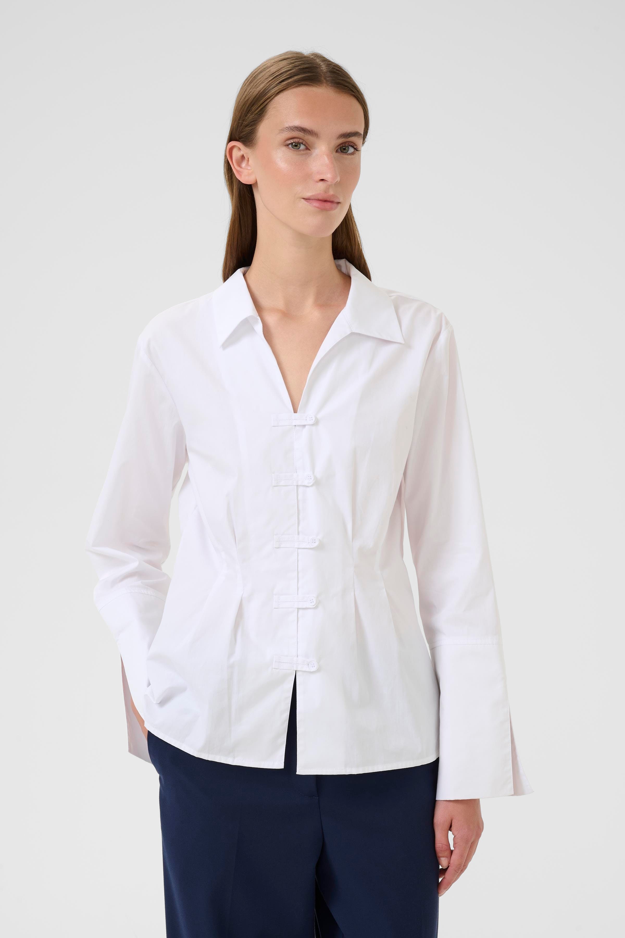 KBBrianna Shirt LOOKBOOK FRONT 10105623-110601