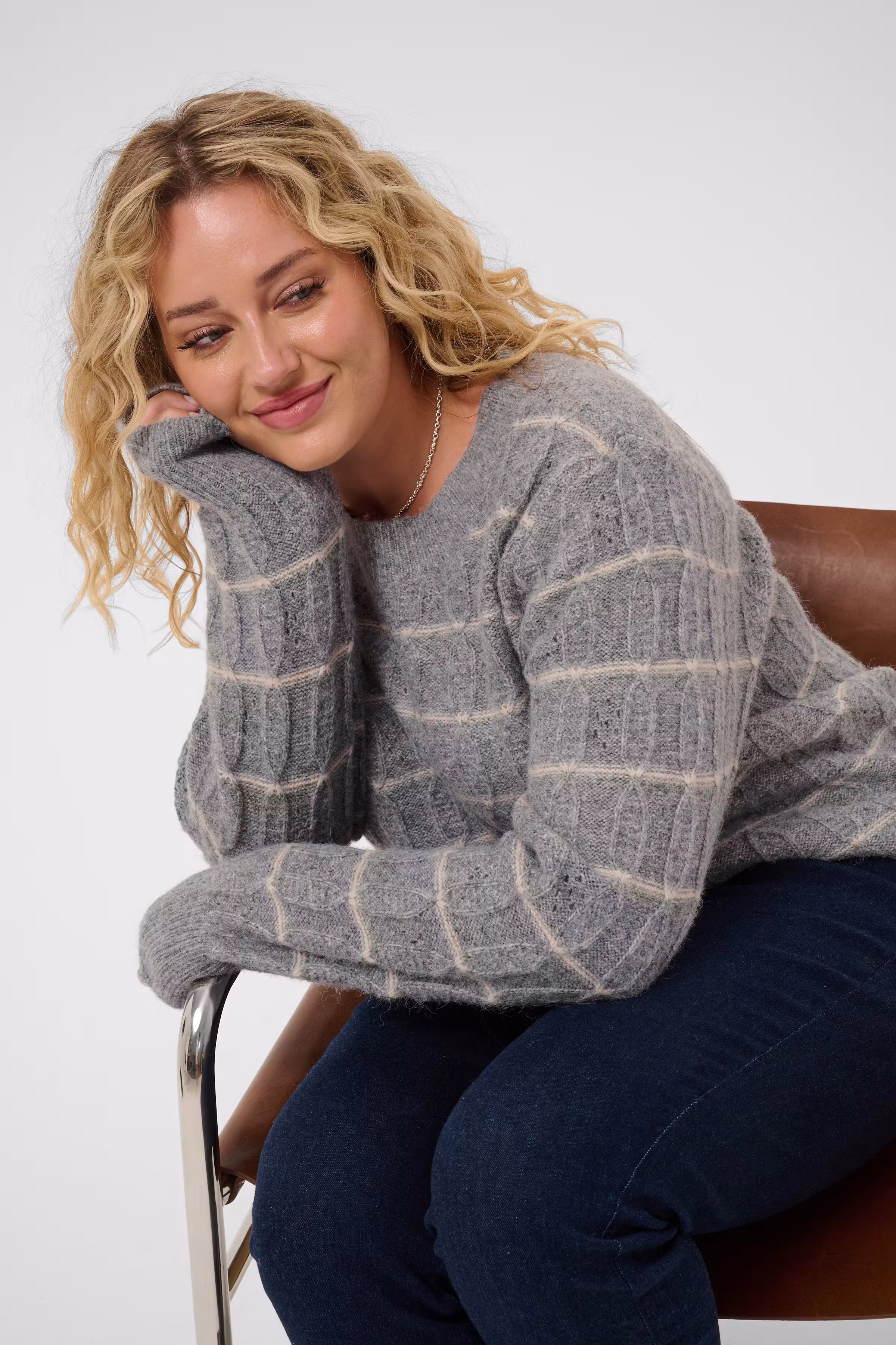 KCsigna Pullover LOOKBOOK DETAIL 10584436-109994
