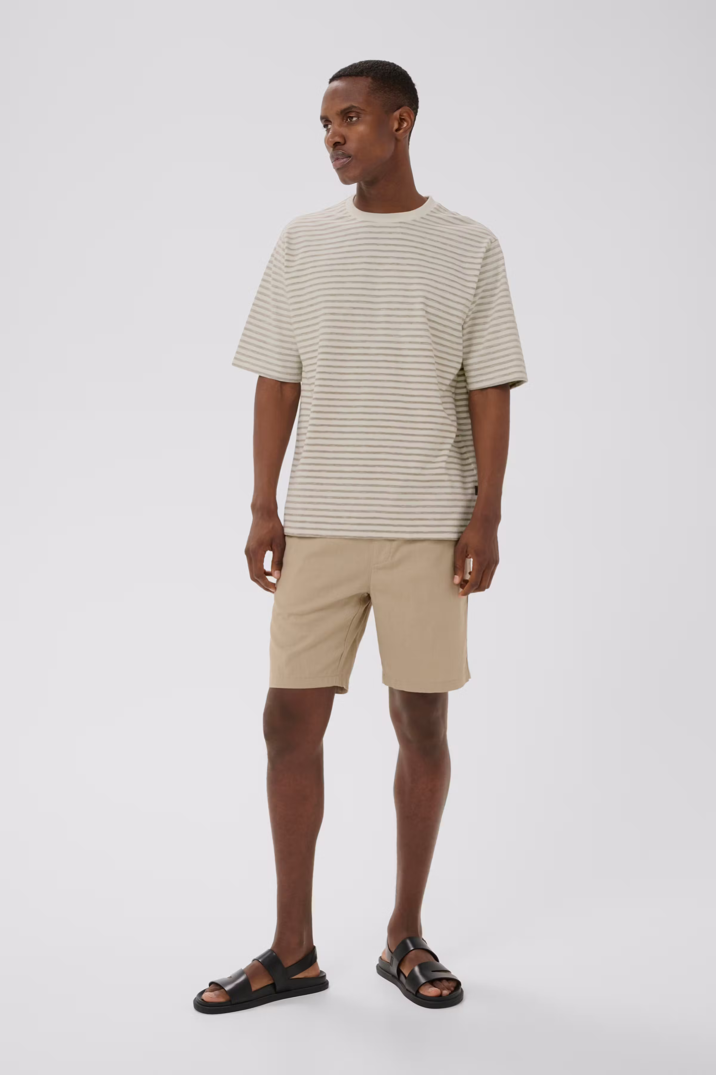 MAkai T-shirt LOOKBOOK FRONT 30209055-171108