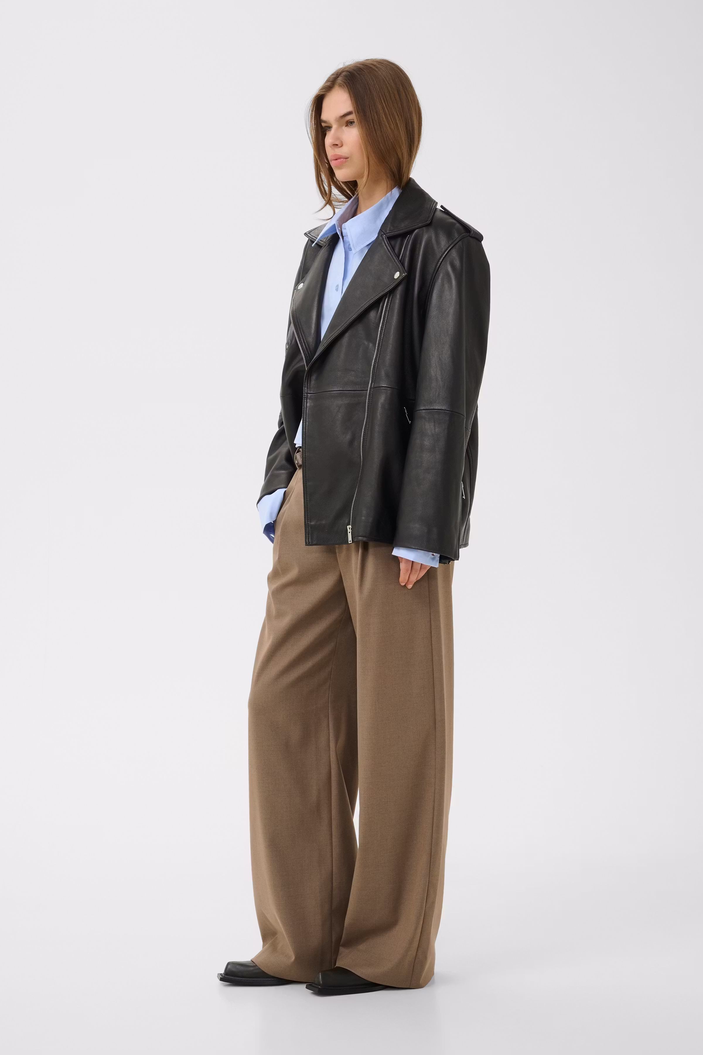 NaomiGZ Leather jacket LOOKBOOK FRONT 10909190-100017