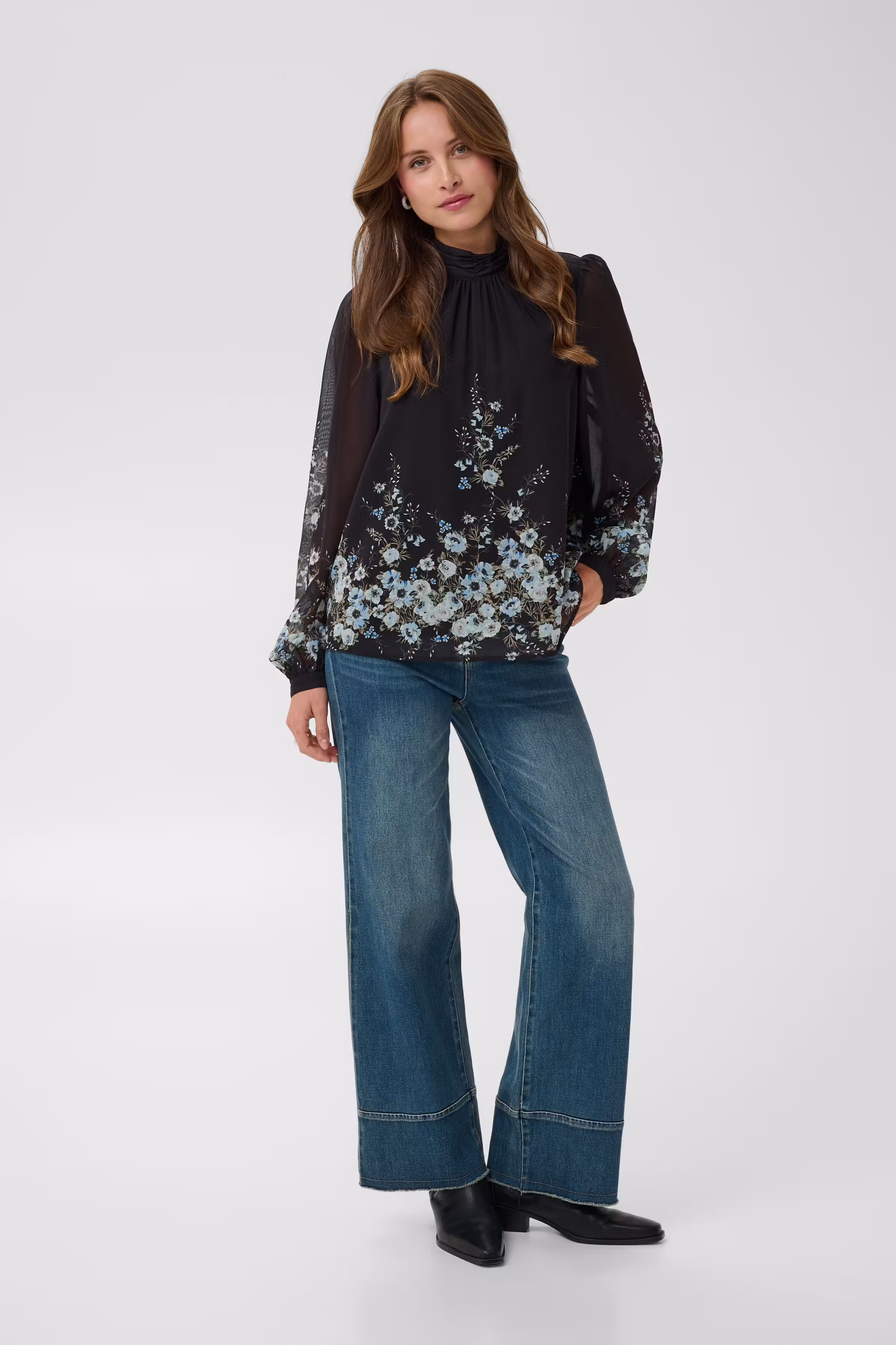 UrsanneSZ Blouse LOOKBOOK FRONT 30515597-305411