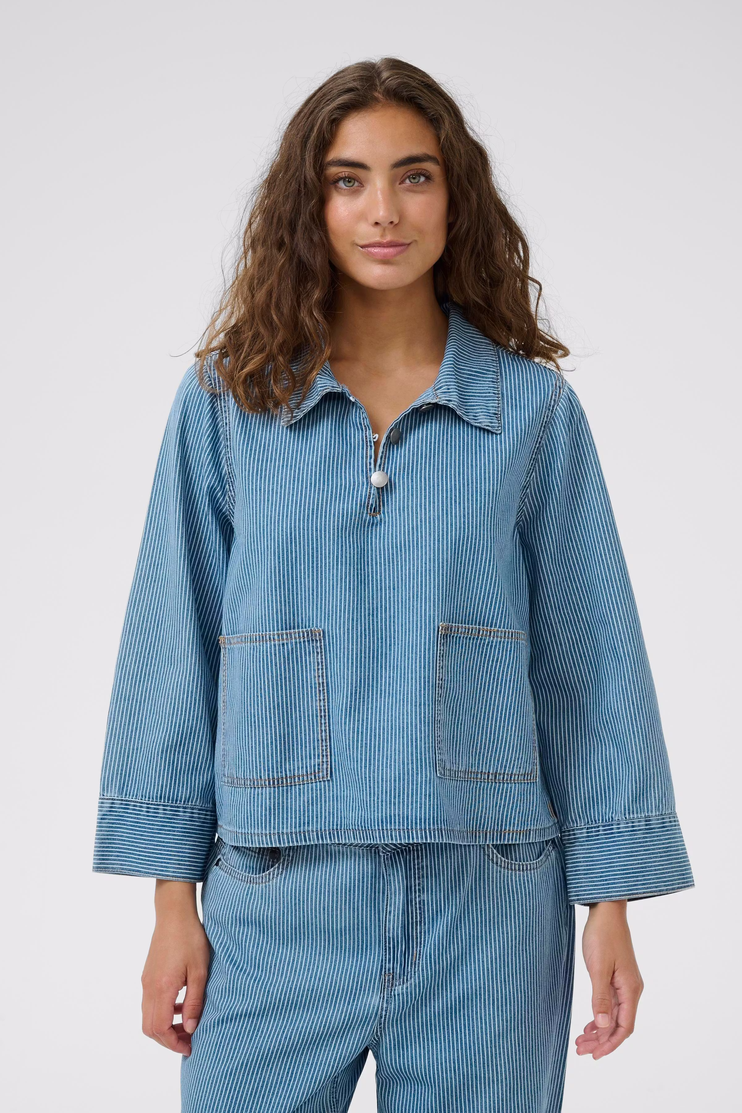 CUayna Skjorta LOOKBOOK FRONT 50112794-109137