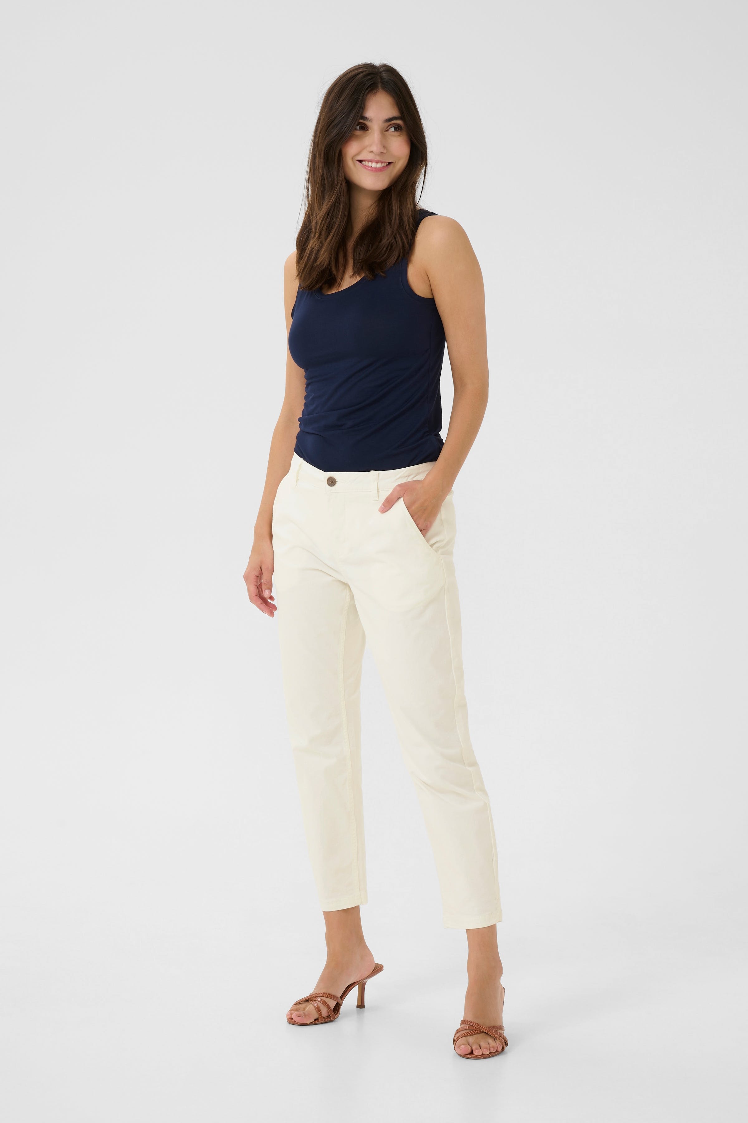 CUbrita Trousers LOOKBOOK FRONT 50110329-500013