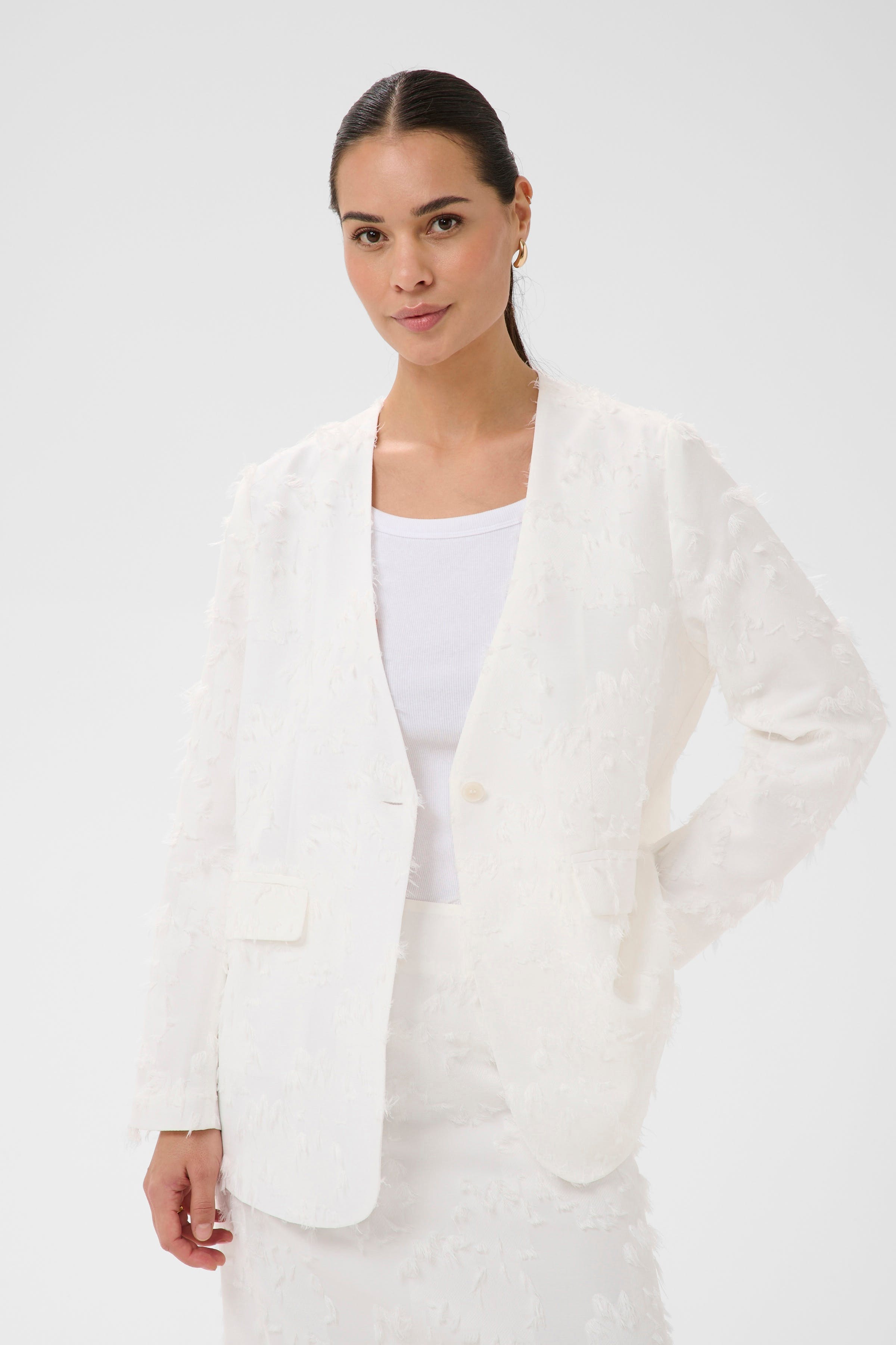 KAlena Blazer LOOKBOOK FRONT 10511264-110602