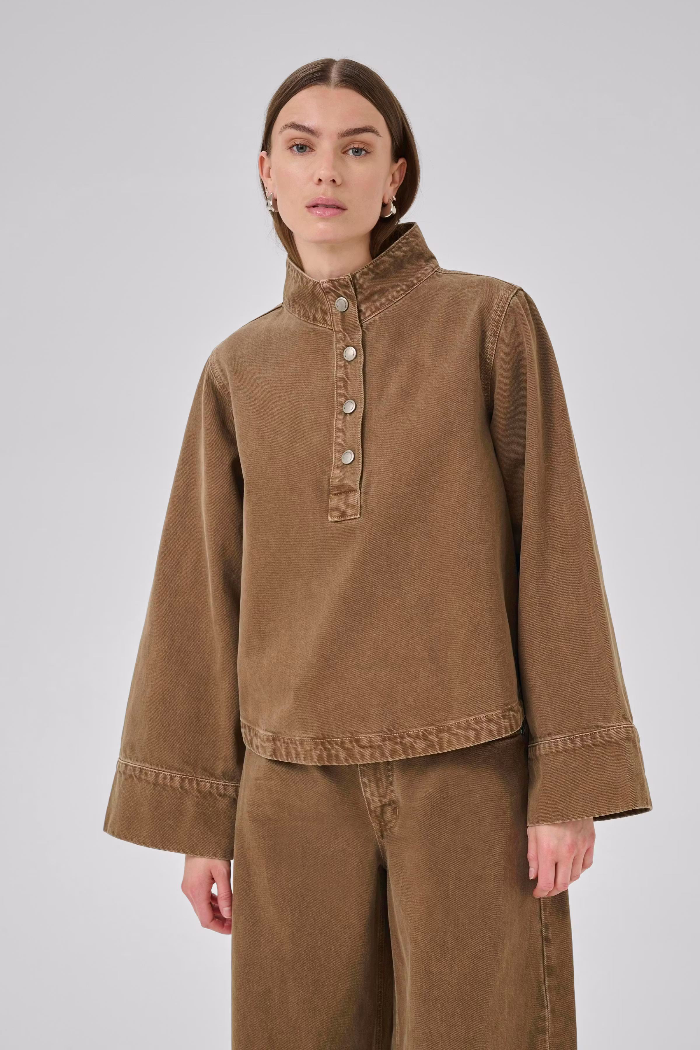 AbbyMW Blouse LOOKBOOK FRONT 10705304-108483