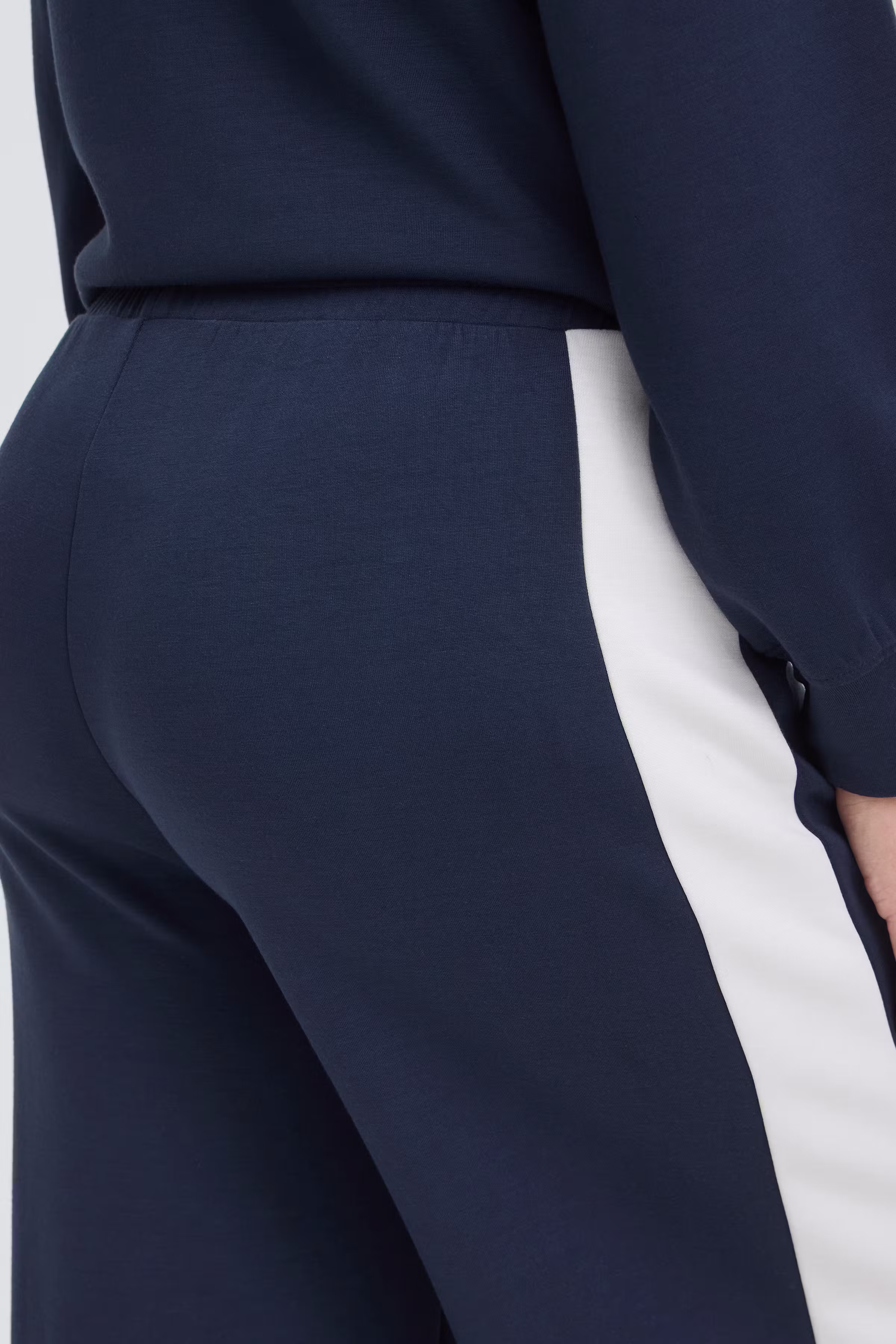 FRAURORA Broek LOOKBOOK DETAIL 20618033-900010108