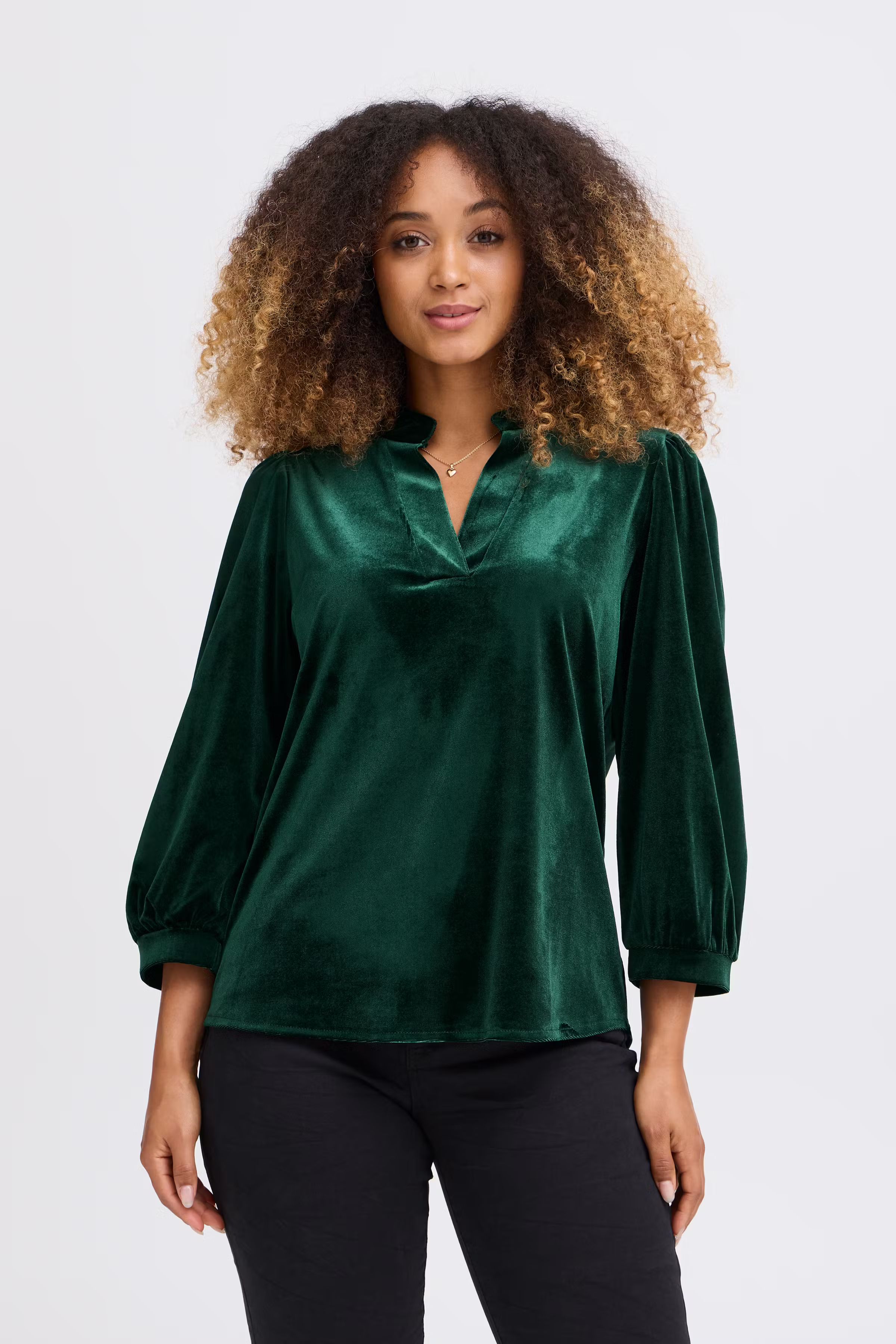 SBVELVETTA Bluse LOOKBOOK FRONT 22100855-175722