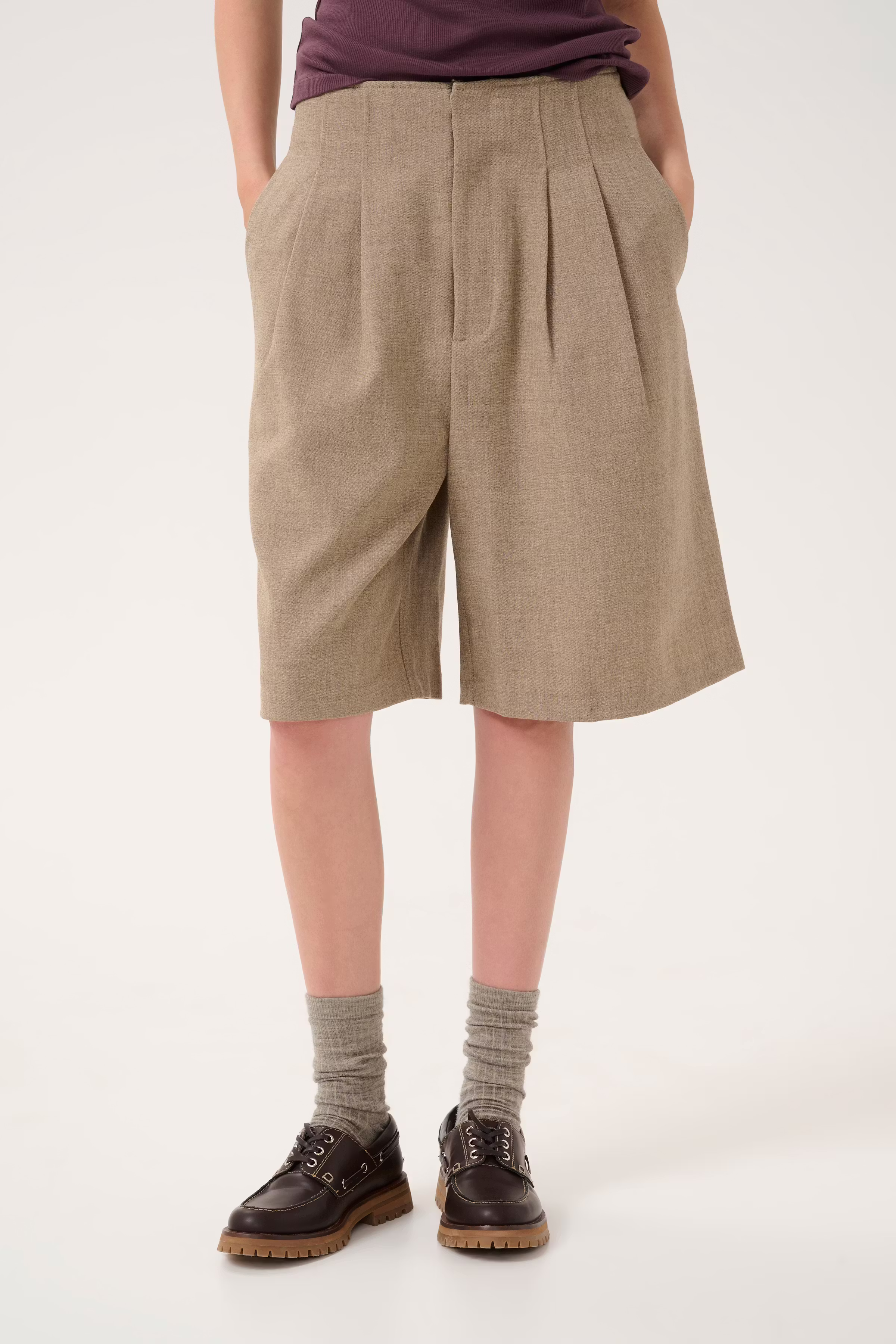 DionMW Shorts LOOKBOOK FRONT 10705017-1713141