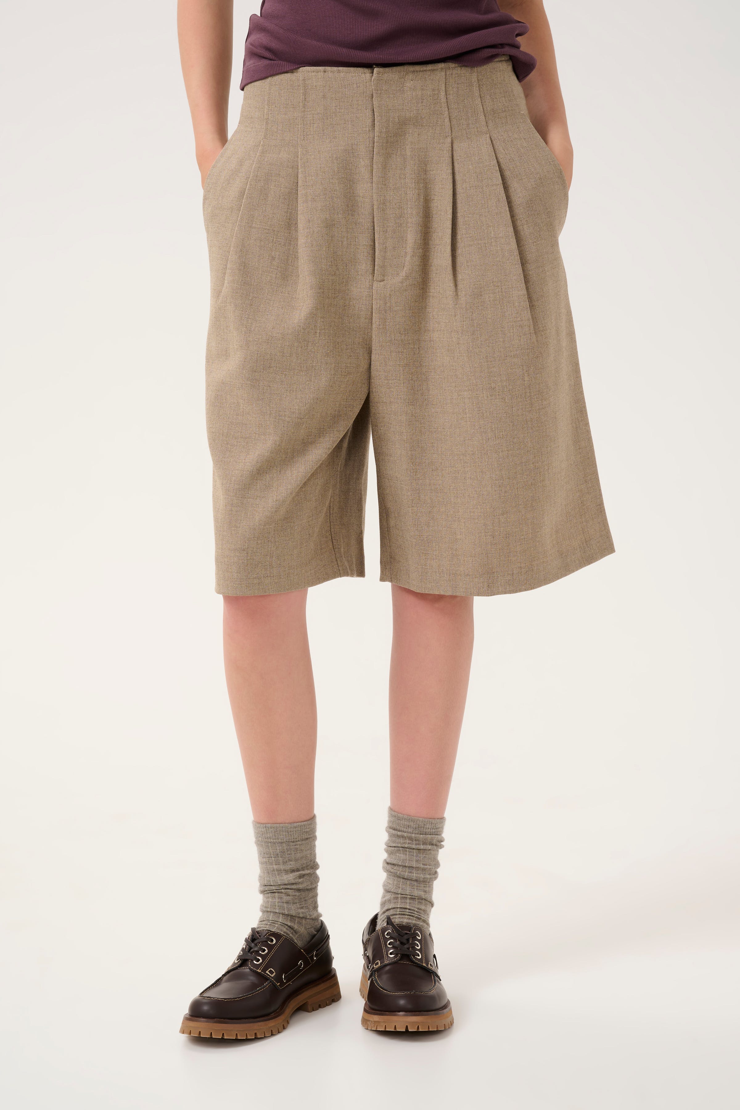 DionMW Shorts LOOKBOOK FRONT 10705017-1713141
