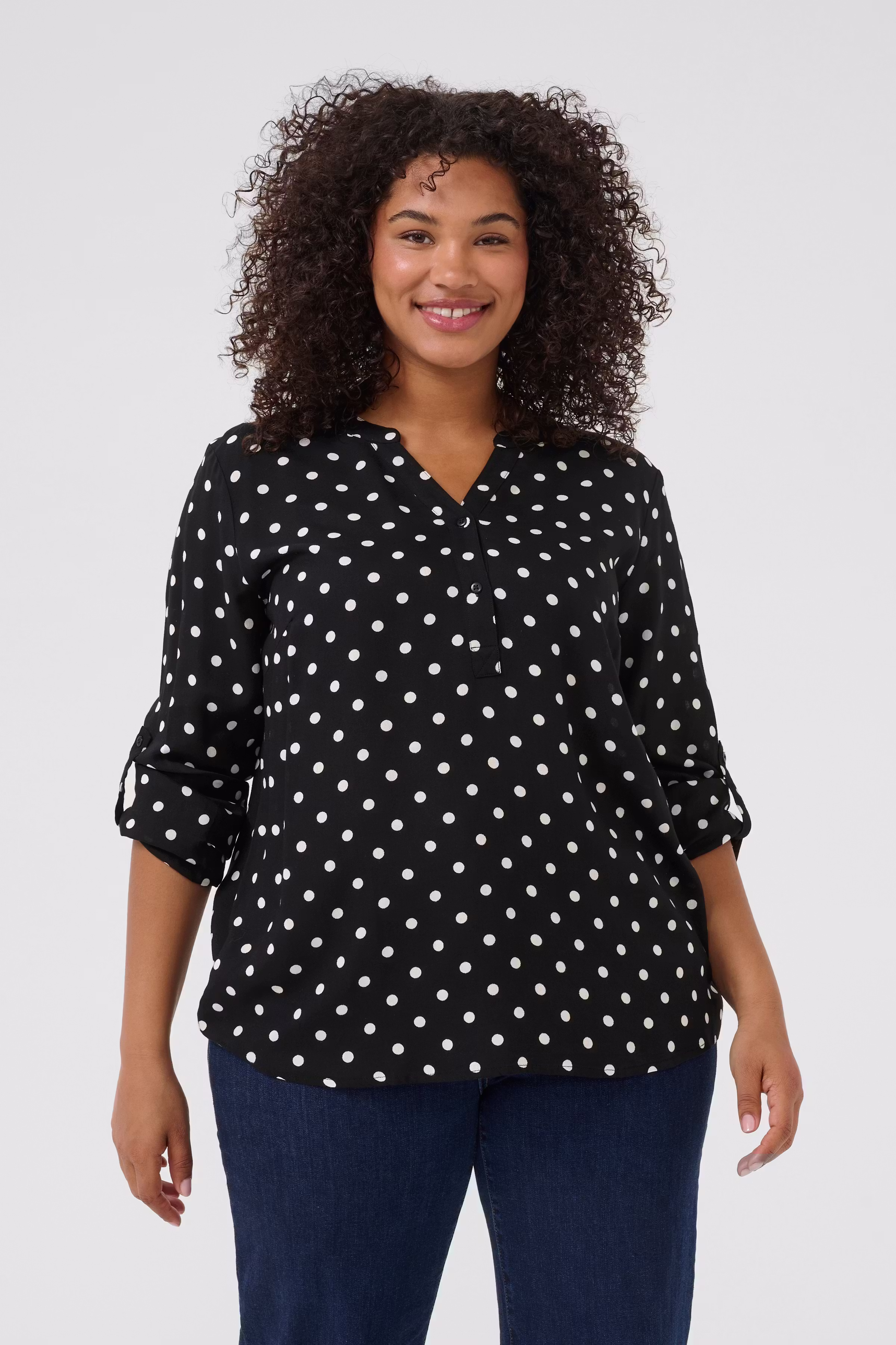KCsida Bluse LOOKBOOK FRONT 10583374-107875