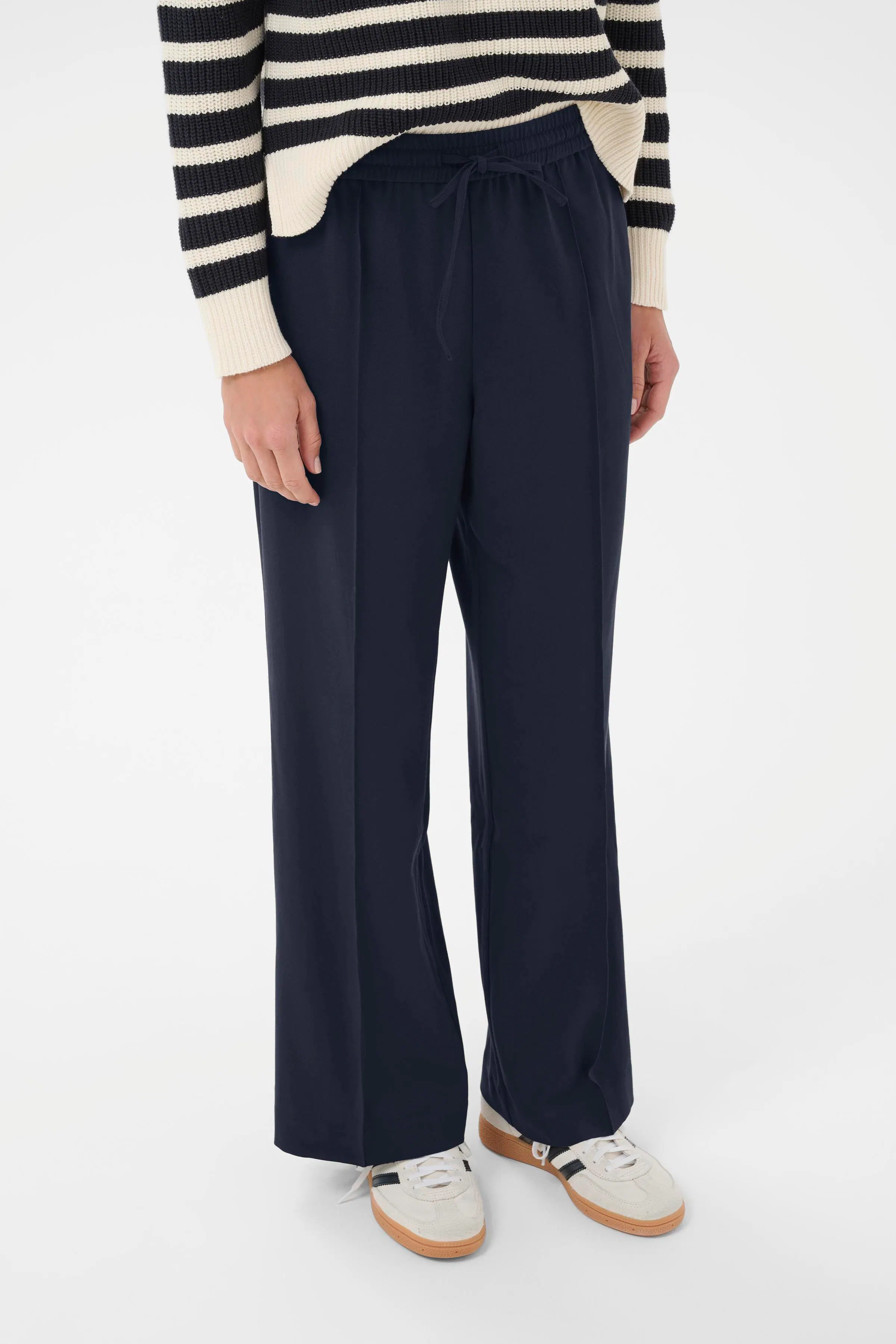 EvalynnPW Trousers LOOKBOOK FRONT 30310068-194109