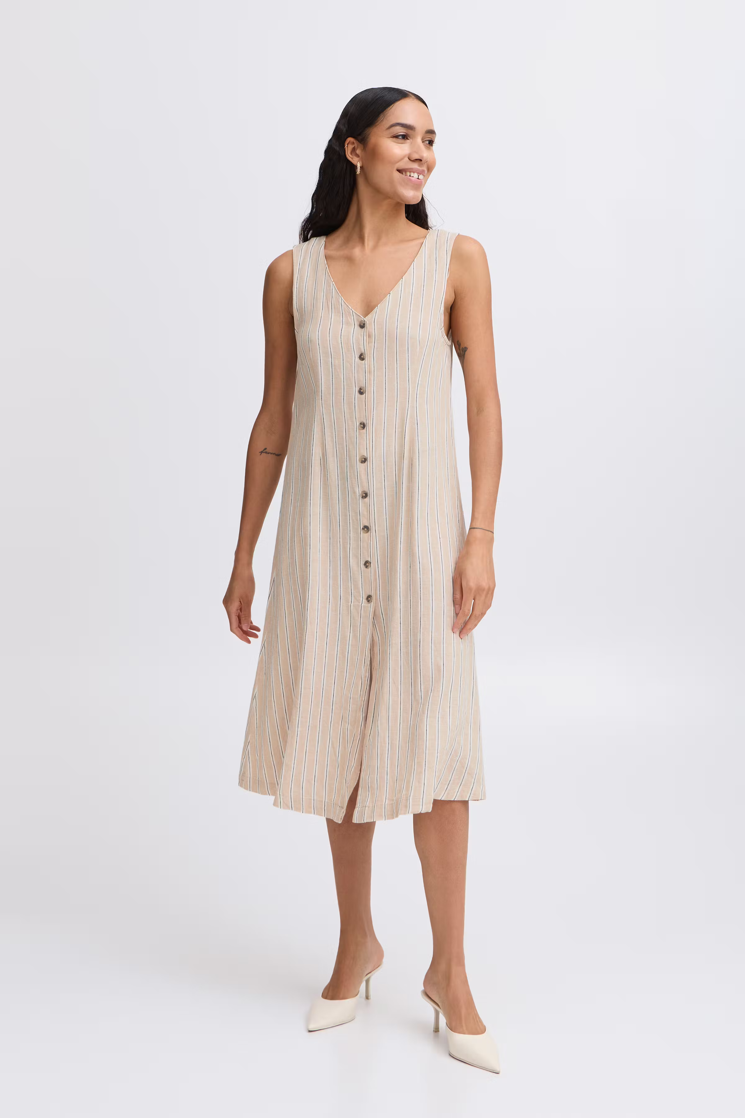 BYFALAKKA Kjole LOOKBOOK FRONT 20816615-204545