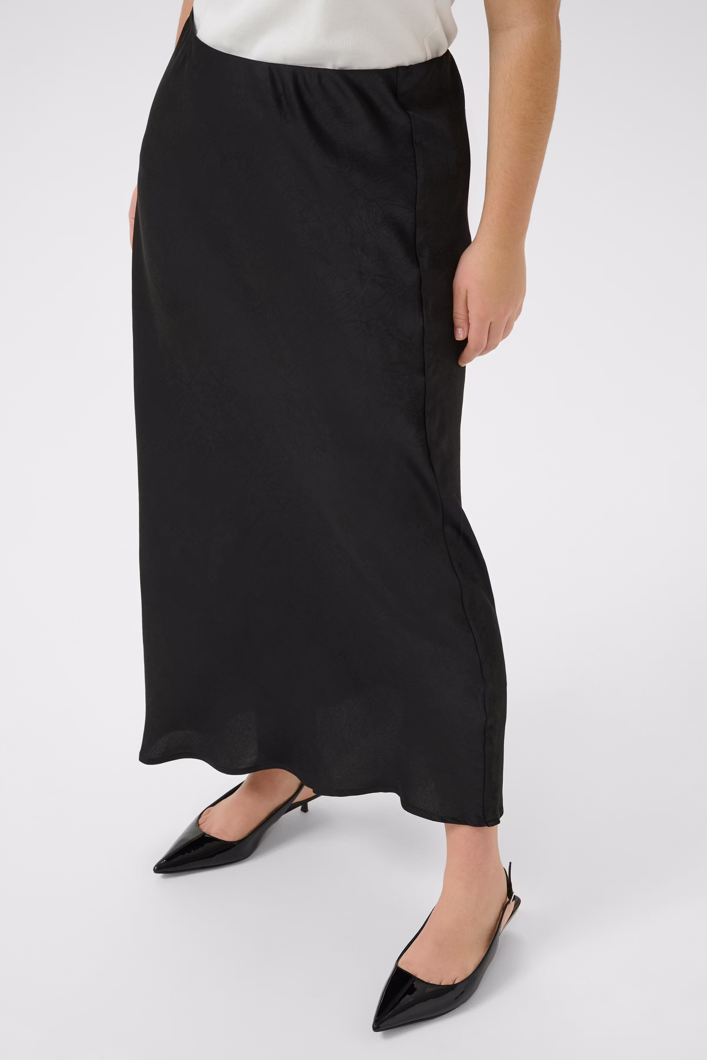 KCmolli Skirt LOOKBOOK DETAIL 10583728-106480