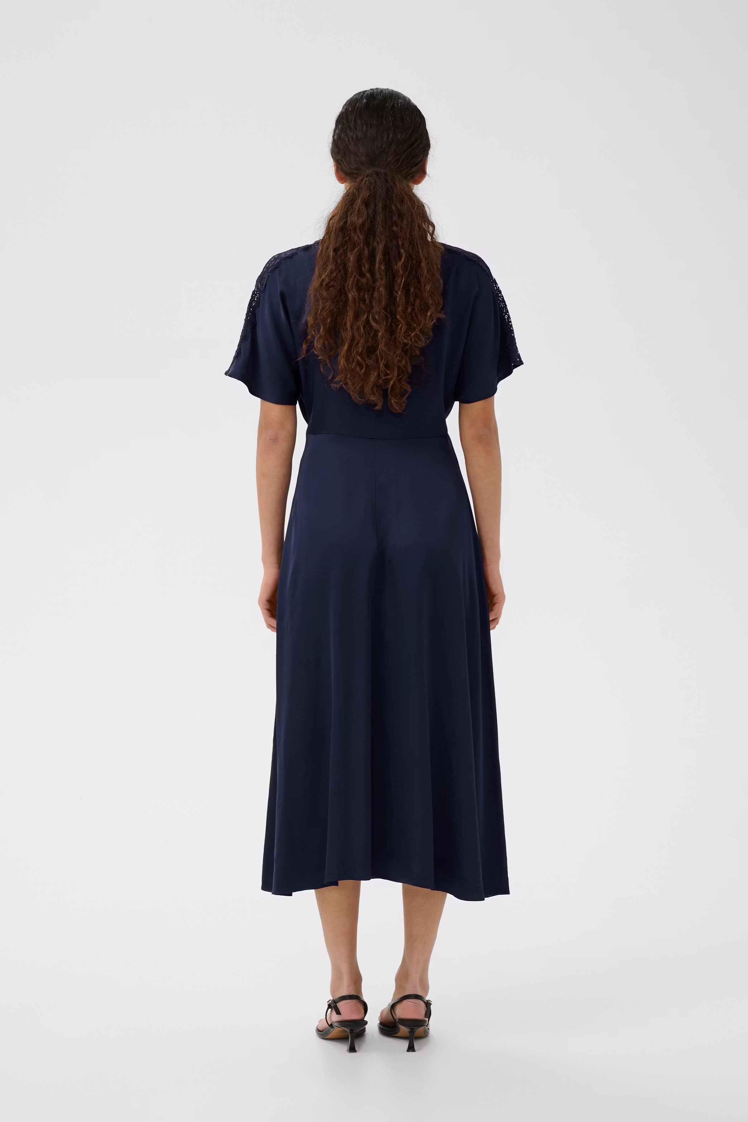 BallaIW Dress LOOKBOOK BACK 30111217-193831